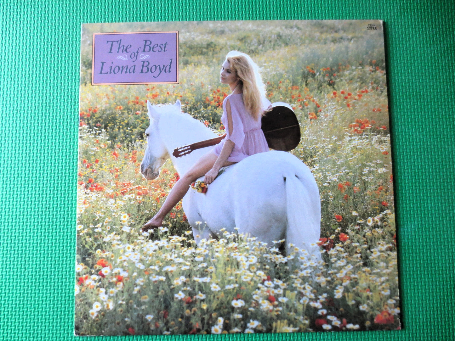 LIONA BOYD, GREATEST Hits, Liona Boyd lps, Liona Boyd Album, Liona Boyd Records, Classical Guitar, Vinyl lps, 1982 Records