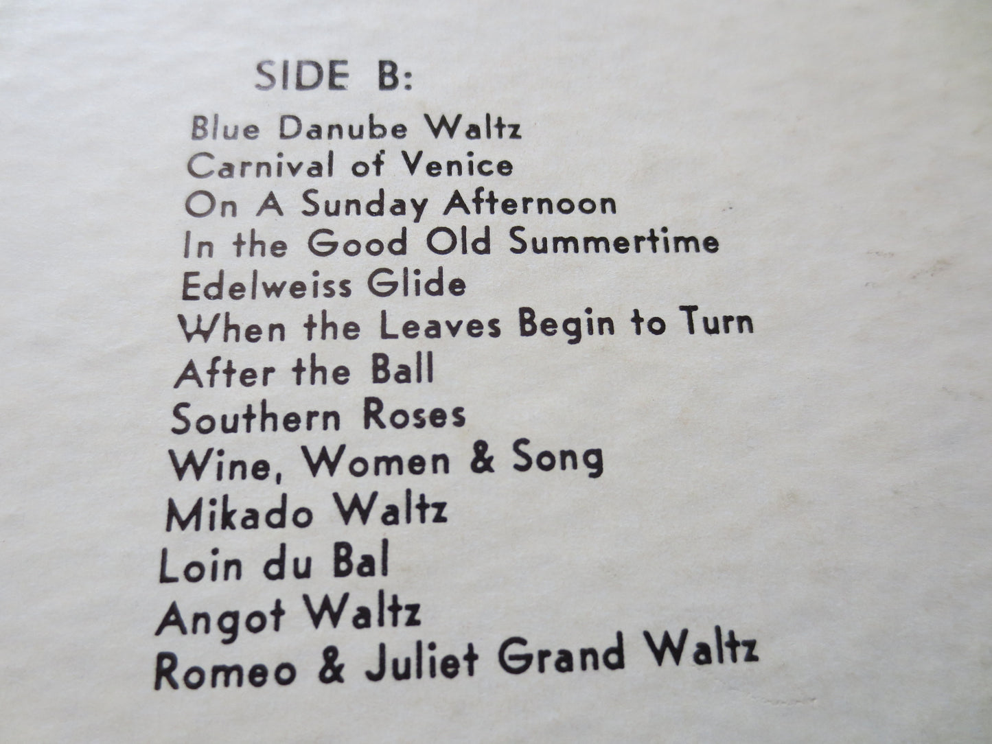 Old MUSIC BOX, WALTZ Melodies, Music Boxes, Antique Music Box, Vintage Music Box, Music Box Record, Music Box Album, Records, 1955 Records