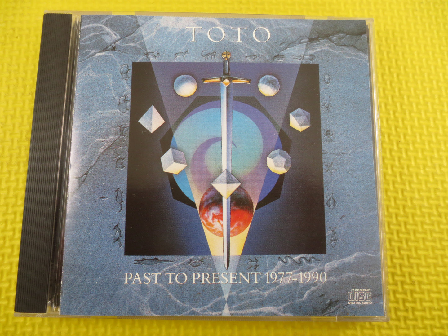 TOTO, GREATEST Hits, TOTO Cd, Toto Greatest Hits Cd, Rock Cd, Toto Hits, Toto Songs, Toto Album Toto Music, Vintage Cd's, 1990 Compact Discs