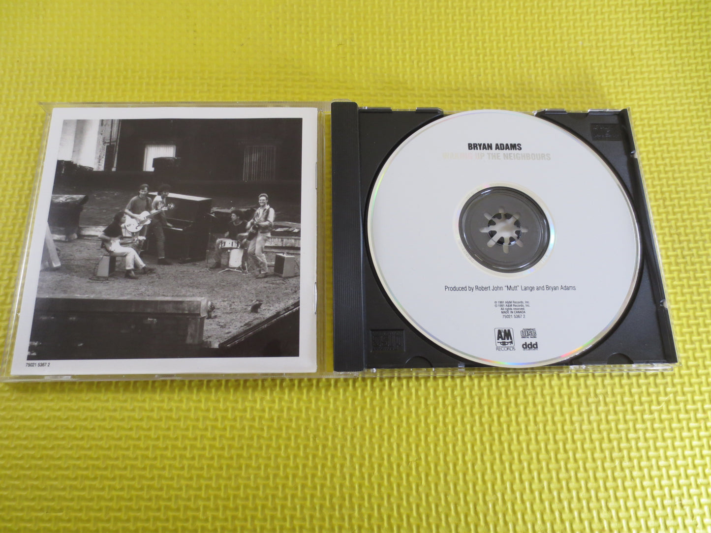 BRYAN ADAMS, Waking Up the NEIGHBOURS, Bryan Adams Cd, Rock Cd, Vintage Cd's, Cd Rock, Bryan Adams Lp, Classic Rock Cd, Vintage Rock, Cd's