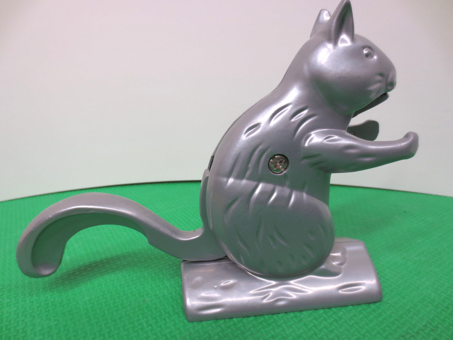 SILVER Metal, Squirrel NUTCRACKER, Silver SQUIRREL, Vintage Nutcracker, Vintage Kitchenware, Silver Nutcracker, Vintage Metal Art, Nuts