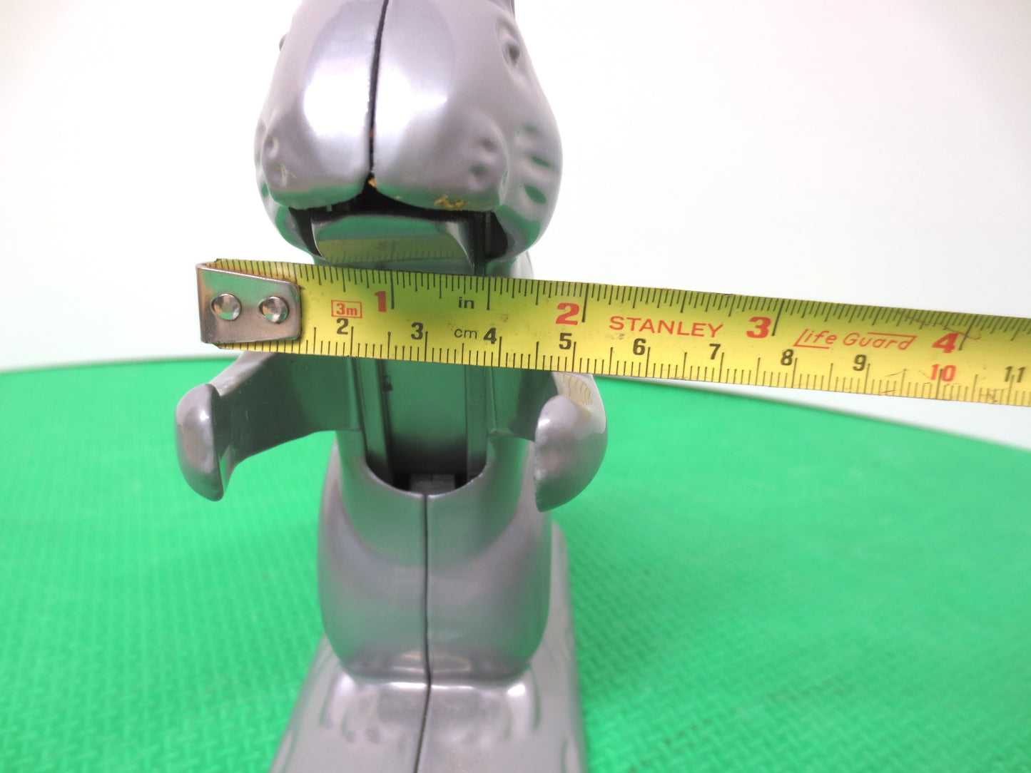 SILVER Metal, Squirrel NUTCRACKER, Silver SQUIRREL, Vintage Nutcracker, Vintage Kitchenware, Silver Nutcracker, Vintage Metal Art, Nuts
