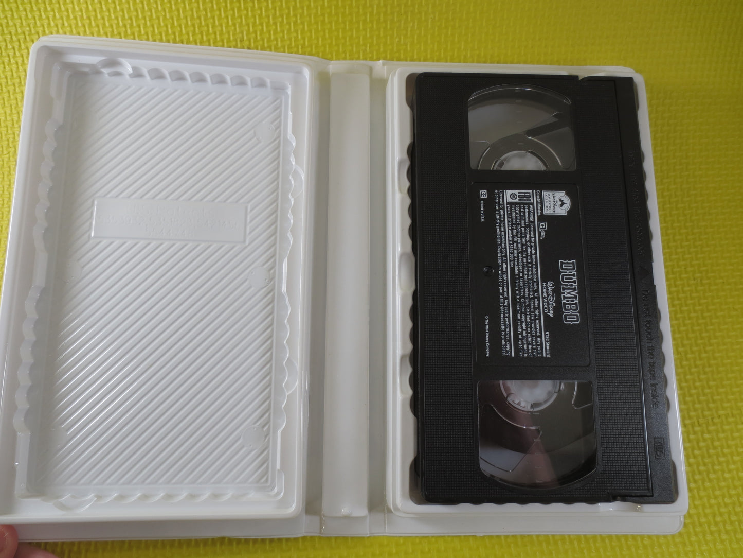DUMBO, Rare Vhs 024, DUMBO Video, DUMBO Vhs, Walt Disney Vhs, Dumbo Movie, Disney Classic Vhs, Disney Vhs, Disney Movies, Dumbo Cartoon, Vhs