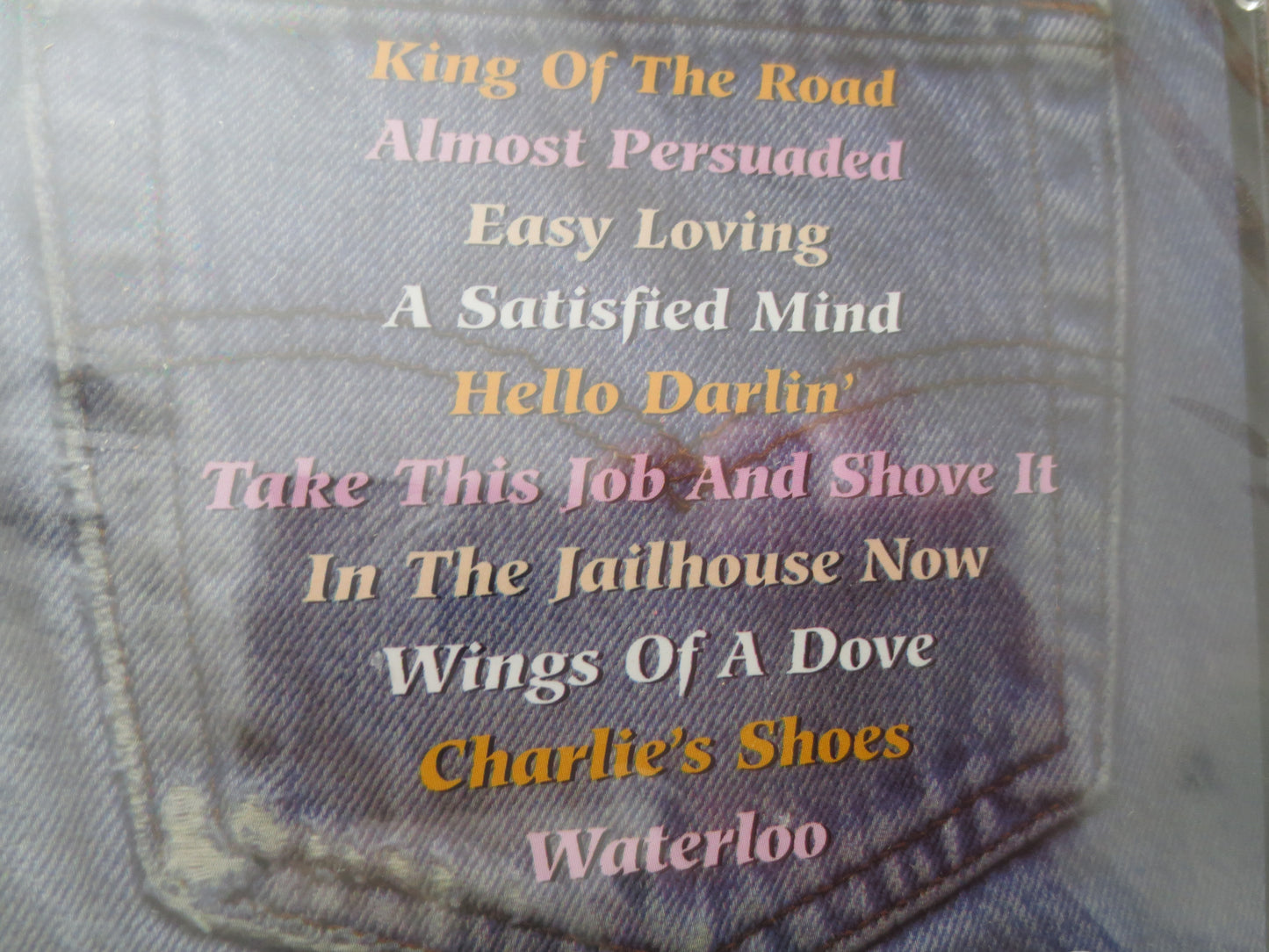 COUNTRY FAVORITES, Factory SEALED, 1995 Compact Disc, Vintage Cd