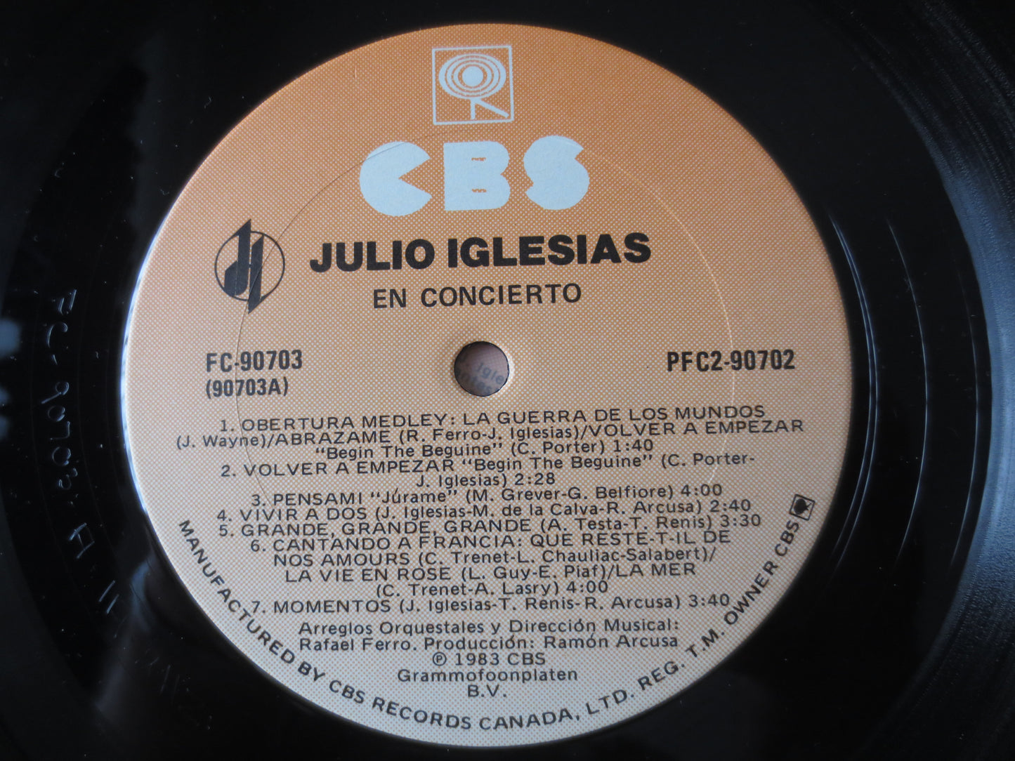 JULIO IGLESIAS, En CONCIERTO, Pop Music Record, Julio Iglesias Music, Julio Iglesias Album, Vinyl Record, Lp, 1983 Records