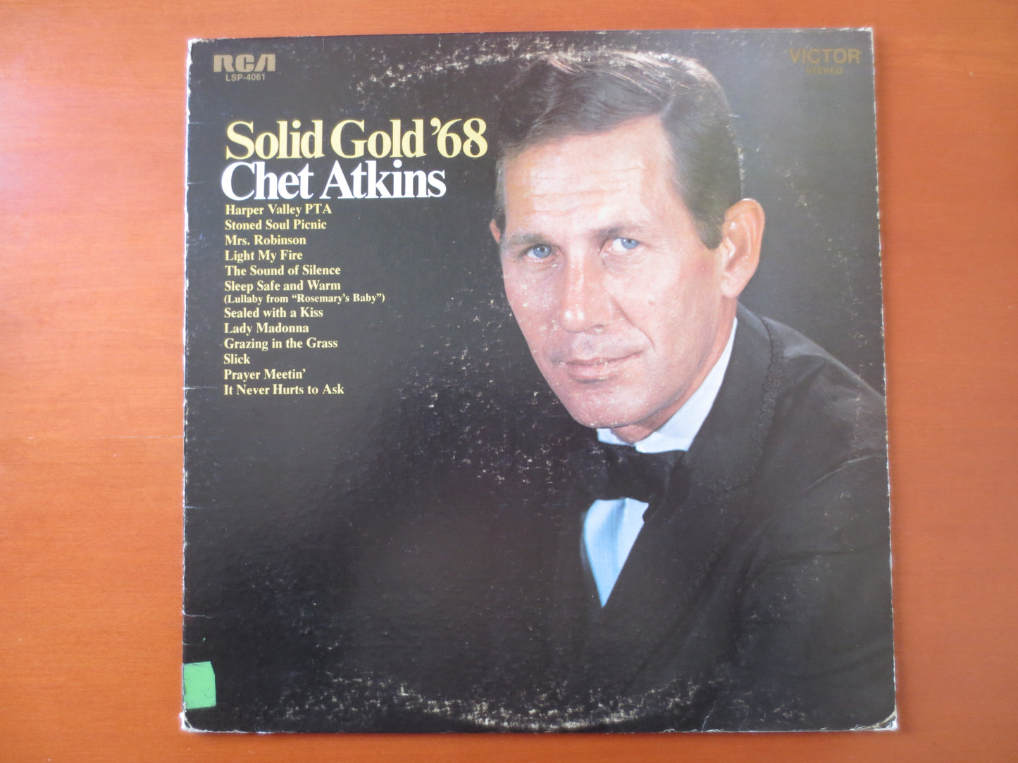 CHET ATKINS, SOLID Gold 68, Chet Atkins Record, Chet Atkins Album, ,Chet Atkins Vinyl, Chet Atkins Lp, Vinyl, 1968 Records
