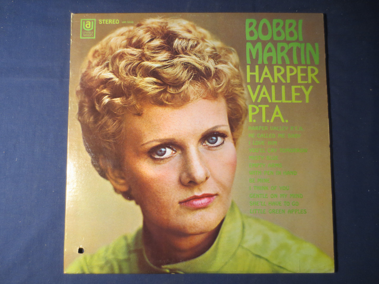 BOBBI MARTIN, Harper Valley PTA, Bobbi Martin Record, Country Record, Bobbi Martin Album, Bobbi Martin Lps, 1968 Records