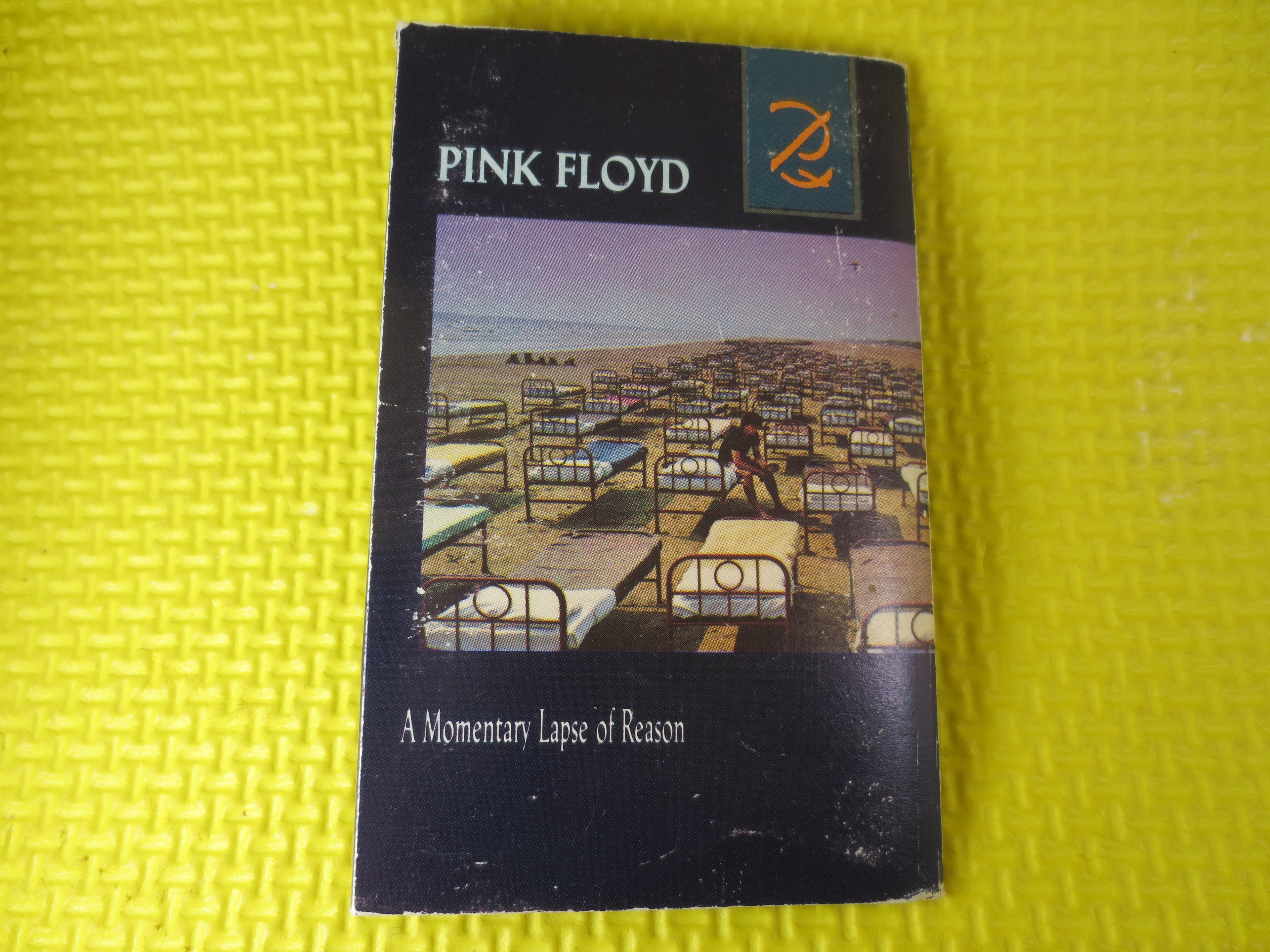 Pink Floyd – A Momentary Lapse of Reason (1987) Cassette Tape