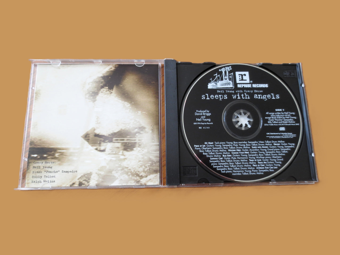 NEIL YOUNG, Sleeps with Angels, 1994 Compact Disc, Vintage Cd