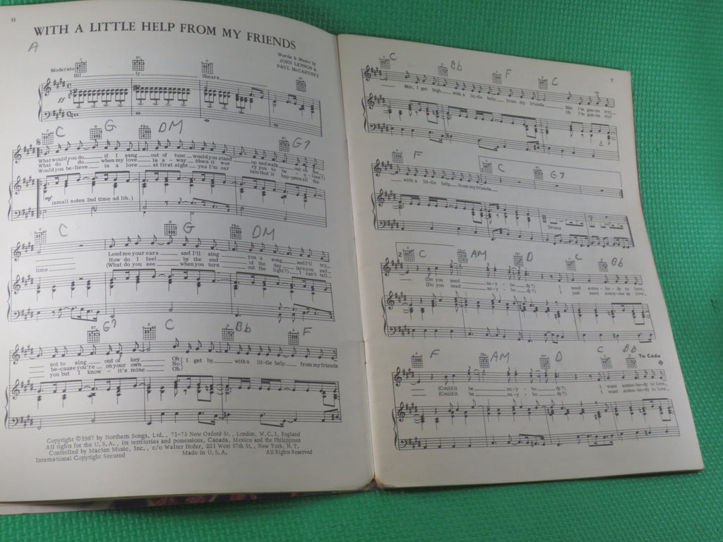 The Beatles – Sgt. Pepper's Lonely Hearts Club Band Sheet Music Book (1967)