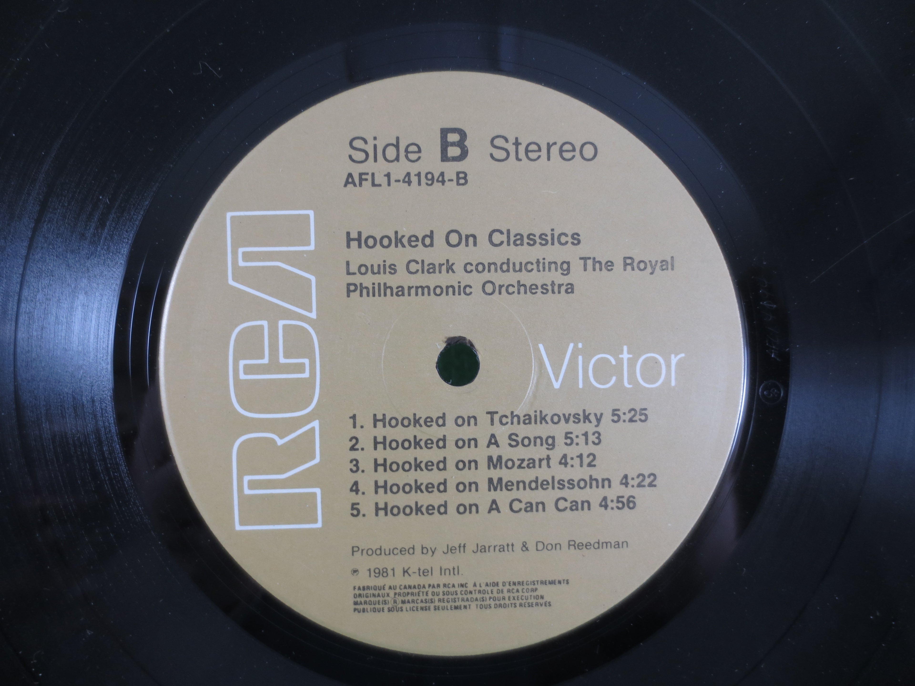 Various Artists – Hooked on Classics (1981) Vinyl LP