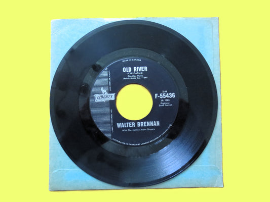 Walter Brennan – Old River / The Epic Ride of John H. Glenn (1962) 45 RPM Vinyl
