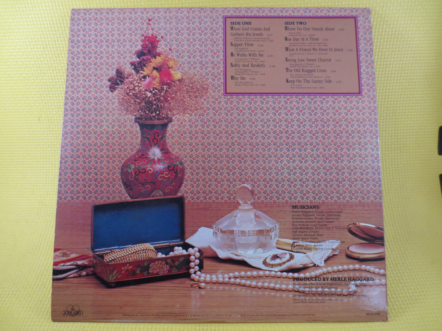 MERLE HAGGARD, Mama TRIED, Country Record, Vintage Vinyl, Merle Haggard Album, Merle Haggard Record, Vinyl, Vintage Records, 1981 Records