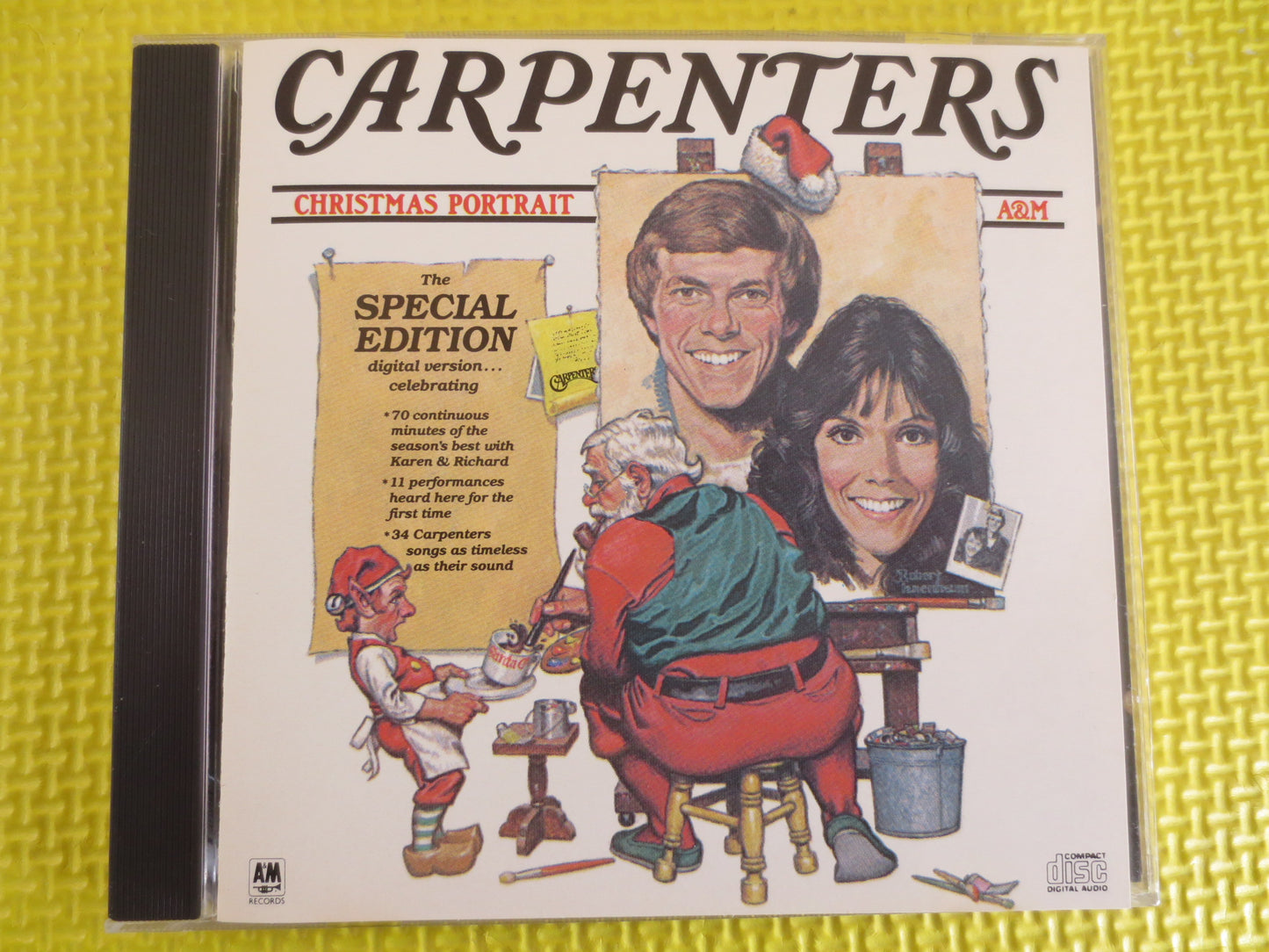 The CARPENTERS, CHRISTMAS Cd, The Carpenters Cd, The Carpenters Hits, Carpenters Christmas, Christmas Songs, Vintage Cds, 1984 Compact Discs