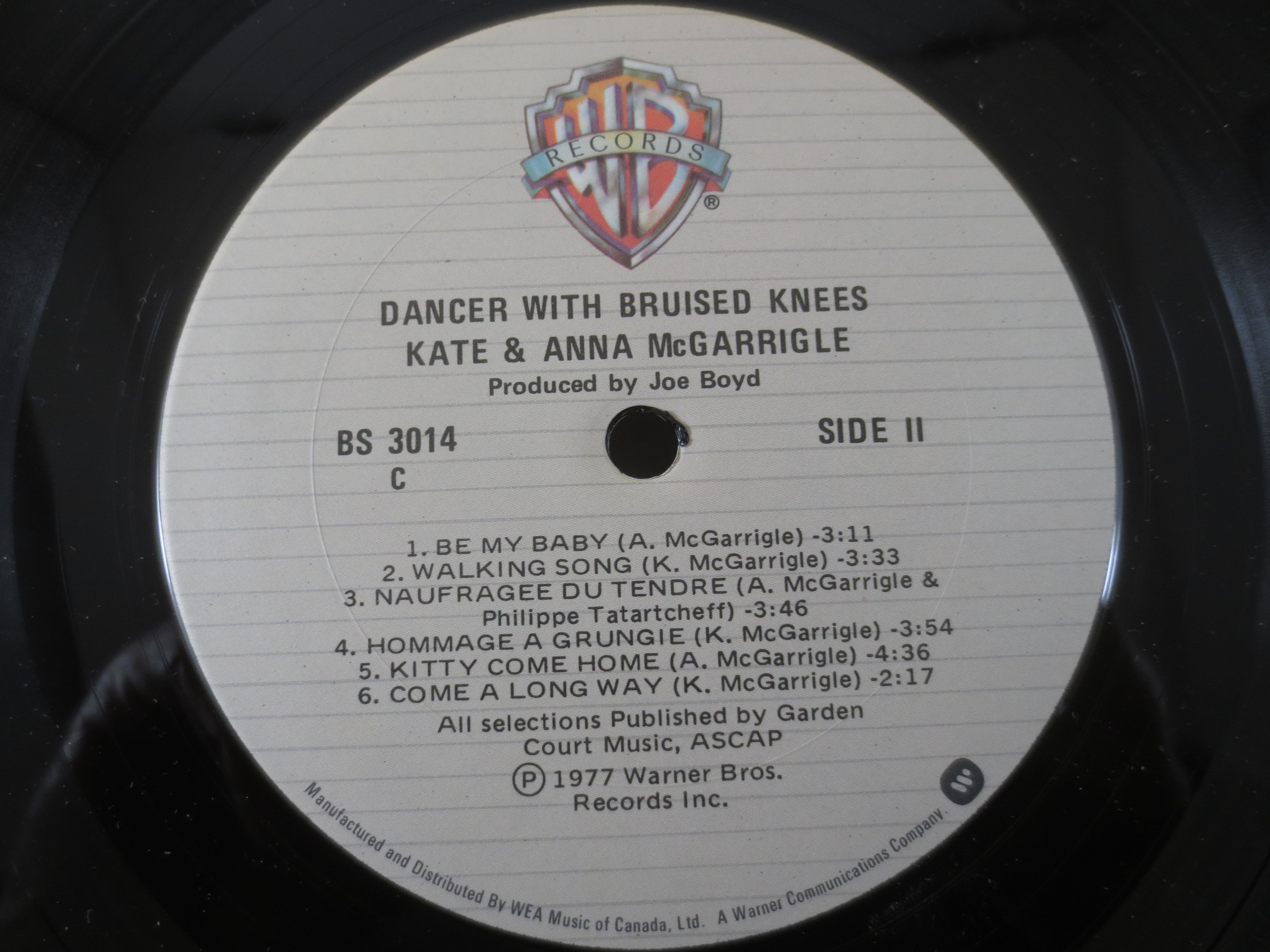 Kate & Anna McGarrigle – Dancer with Bruised Knees (1977) Vinyl LP