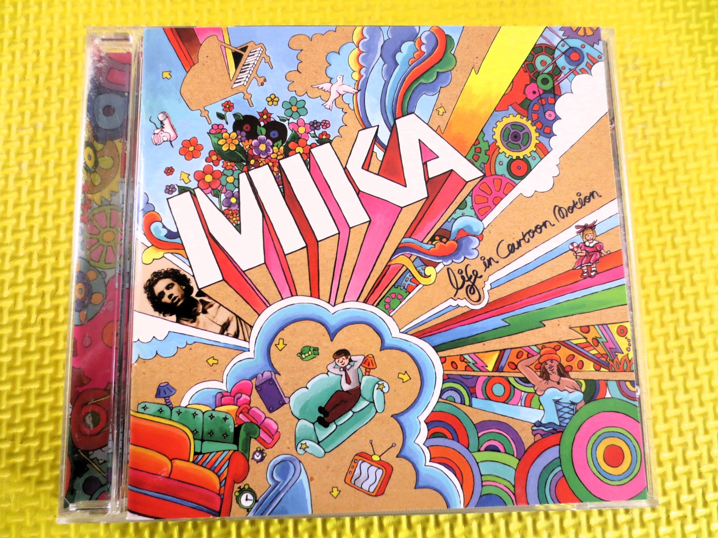 MIKA, Life in Cartoon Motion, Pop Disco Music, 2007 Compact Disc, Vintage Cd