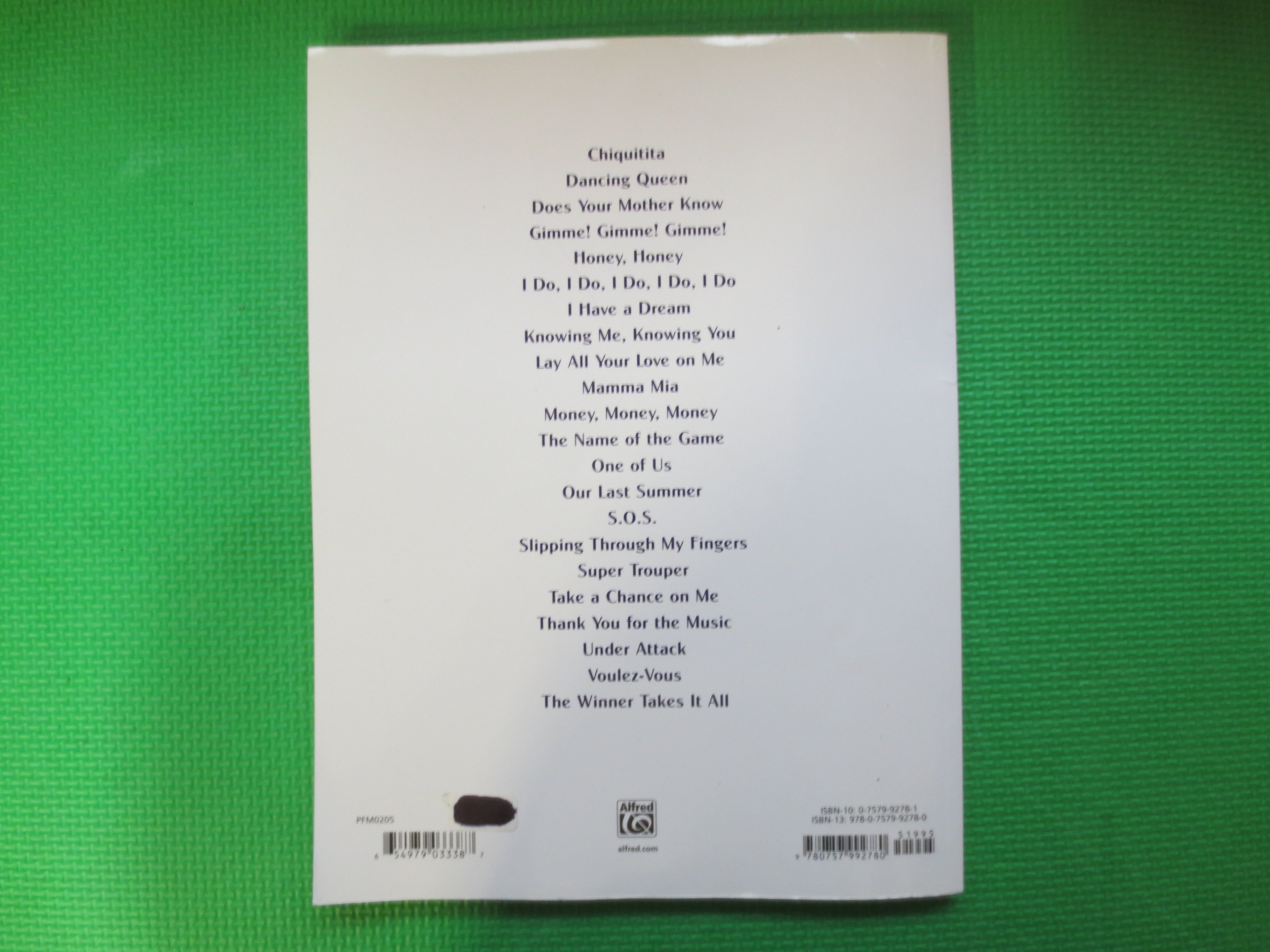 Mamma Mia – ABBA Sheet Music Book (Piano/Vocal)
