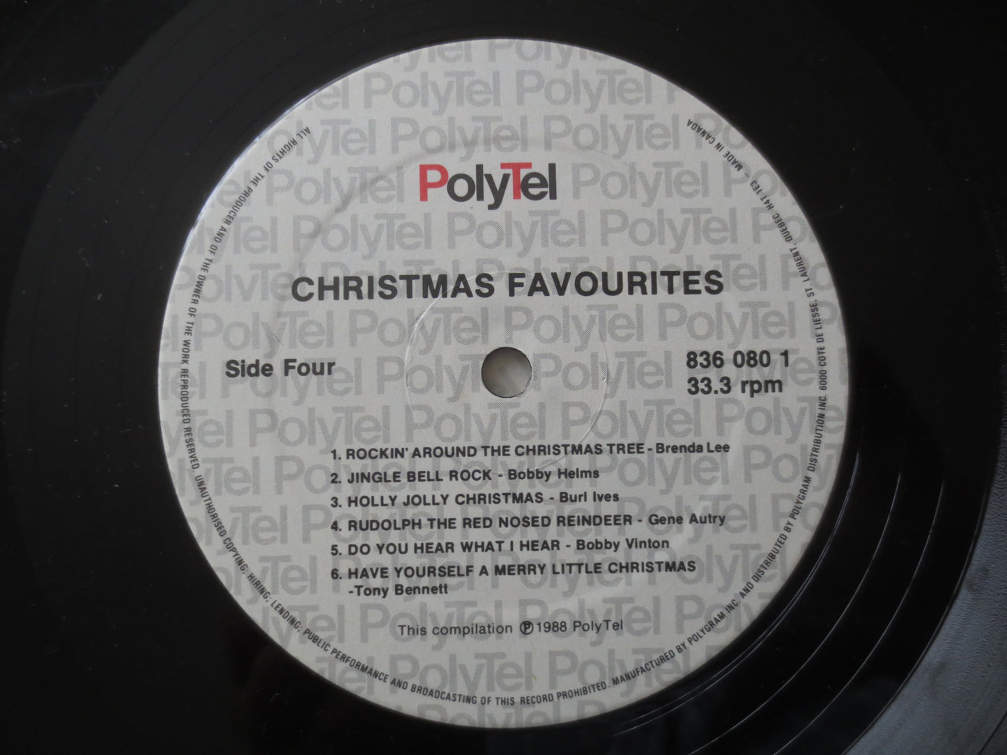 CHRISTMAS FAVORITES, 2 Disc Set, 1988 Recording, Bing Crosby Lp, Burl Ives Vinyl, White Christmas