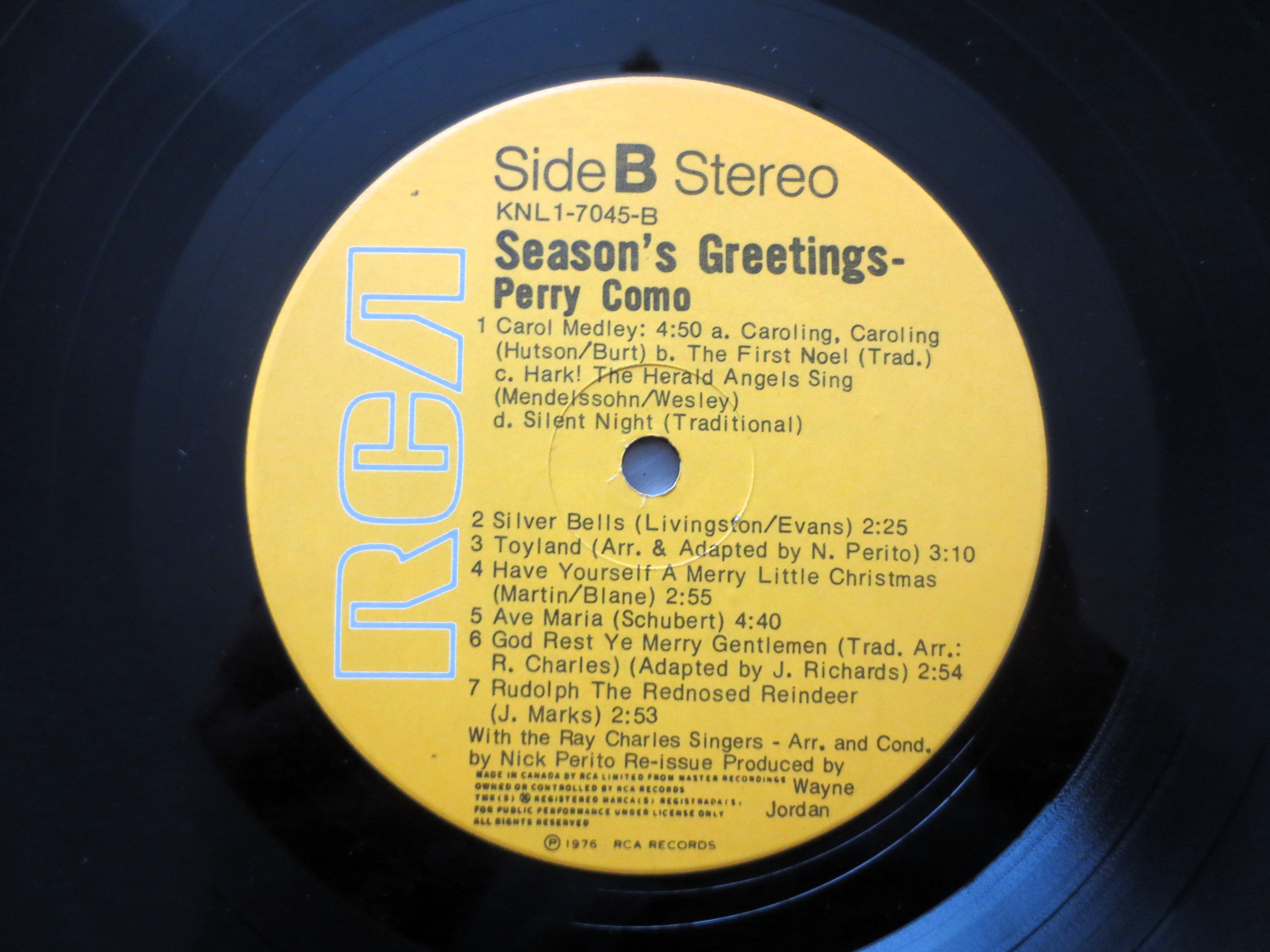 PERRY COMO, CHRISTMAS, Season's Greetings, 1976 Recording, Vintage Record, Vinyl Lp