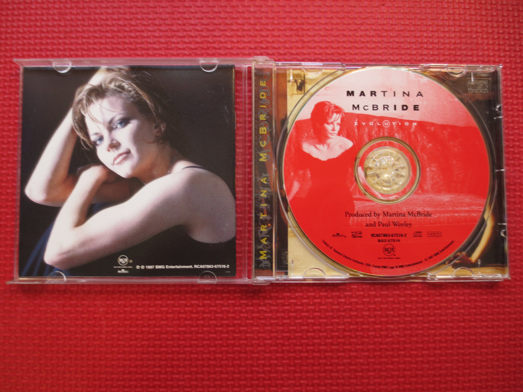 MARTINA McBRIDE, EVOLUTION, 1997 Compact Disc, Vintage Cd