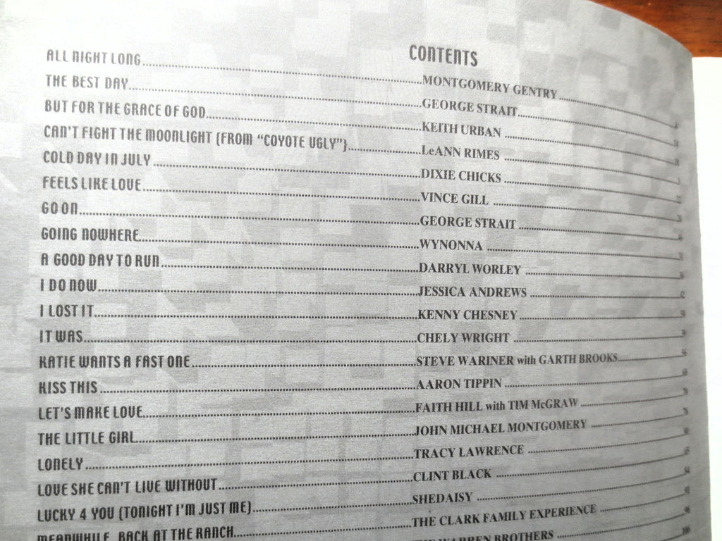 Smash Country Hits 2001 – Sheet Music Book (Piano/Vocal/Chords)