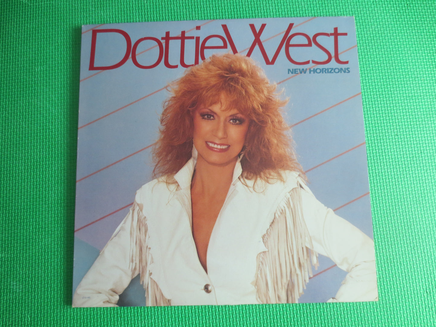 DOTTIE WEST, NEW Horizons, Dottie West Record, Dottie West Album, Dottie West Vinyl, Dottie West Lp, Records, Vintage Records, 1983 Records