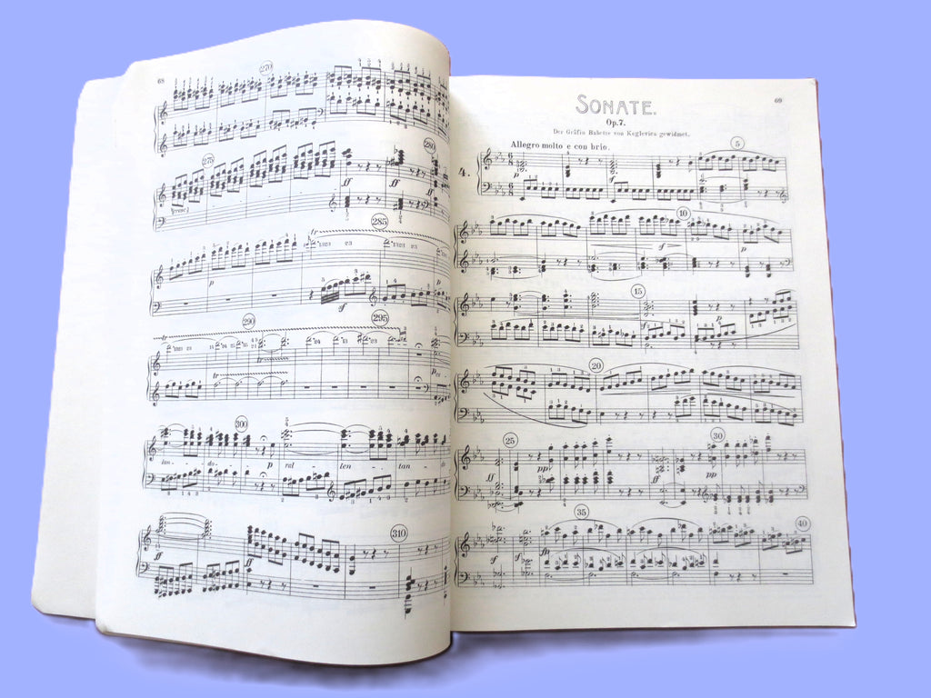 Ludwig van Beethoven – Complete Piano Sonatas, Volume 1 Sheet Music Book