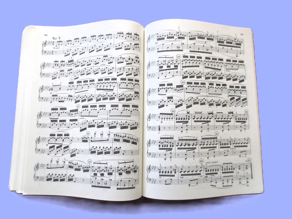 Ludwig van Beethoven – Complete Piano Sonatas, Volume 1 Sheet Music Book