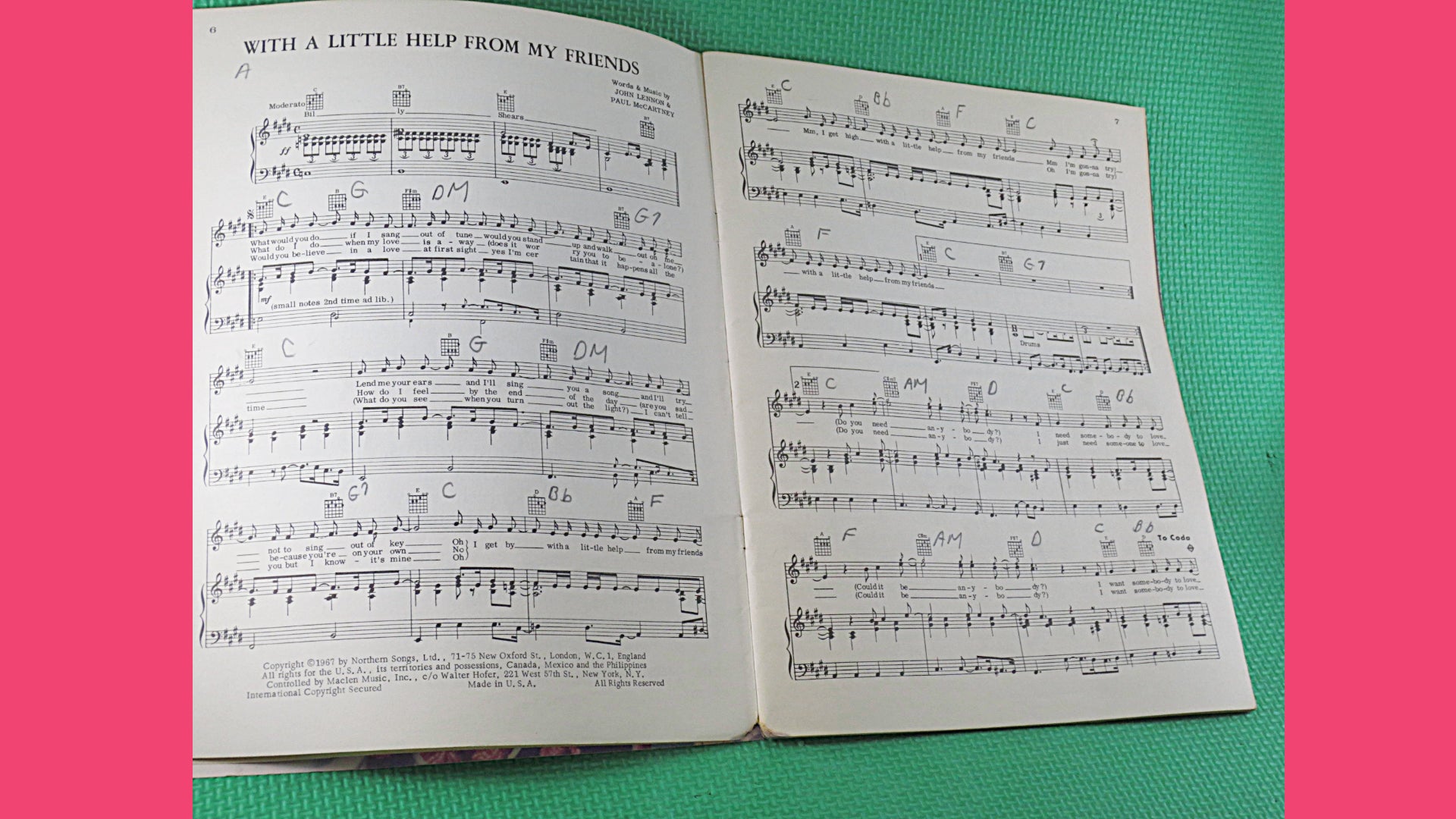 The Beatles – Sgt. Pepper's Lonely Hearts Club Band Sheet Music Book (1967)
