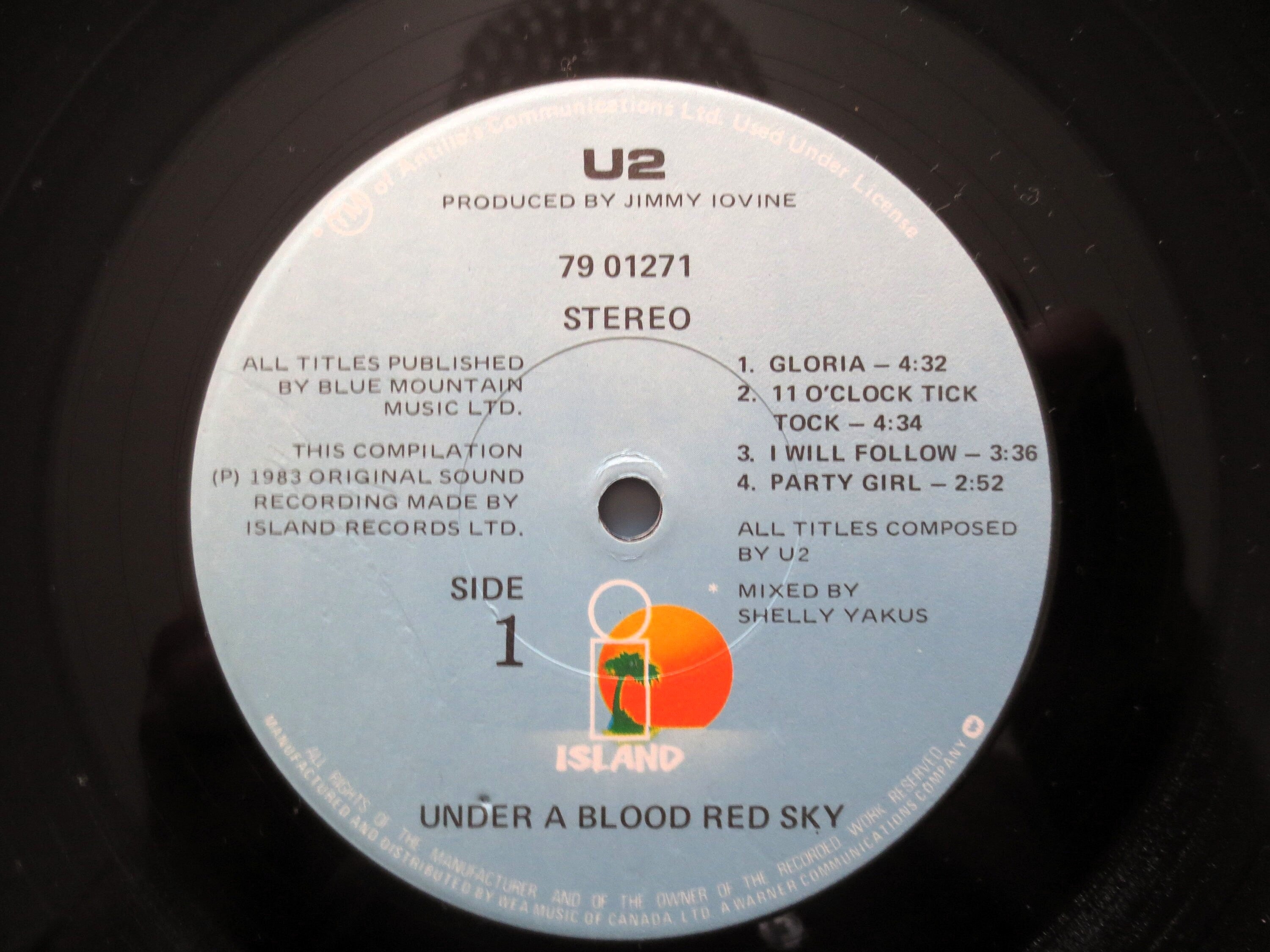 U2 - LIVE Under a BLOOD RED Sky, Vintage Album, 1983 Record, Vinyl Lp