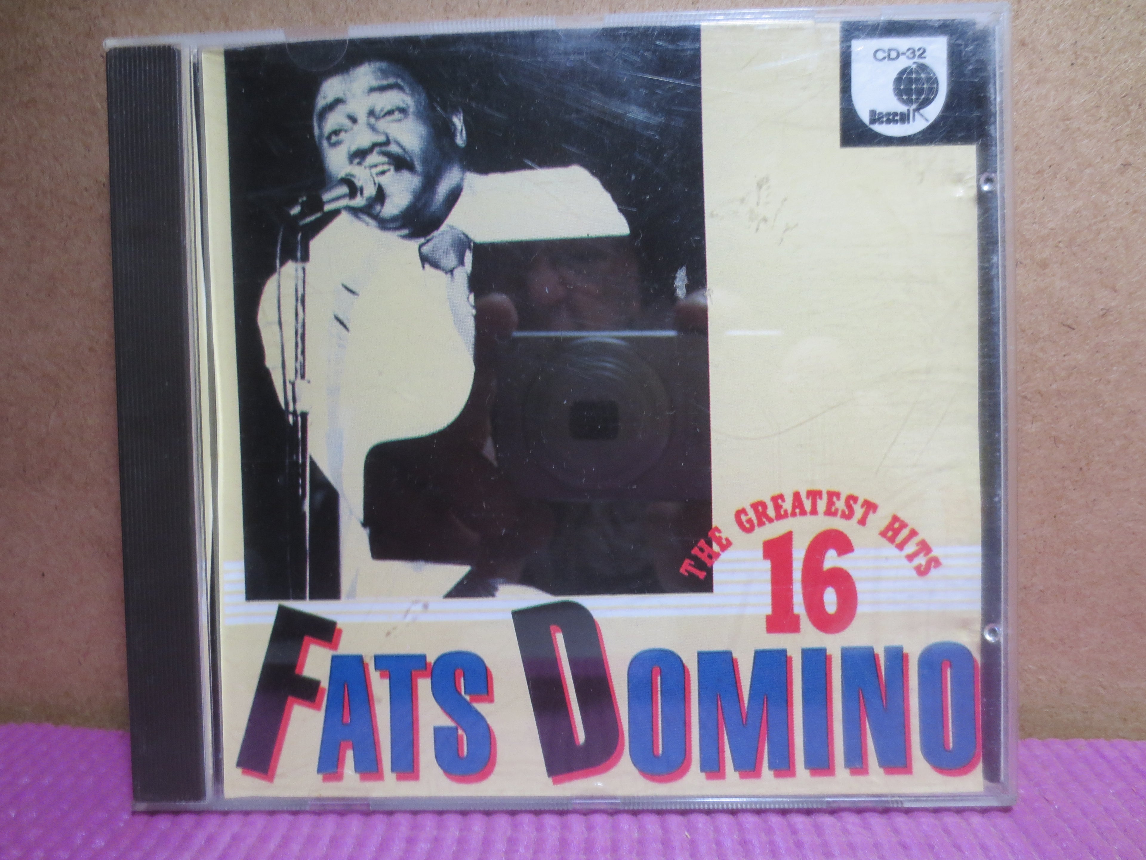 Fats Domino – The 16 Greatest Hits (Japanese Edition) (1985) CD