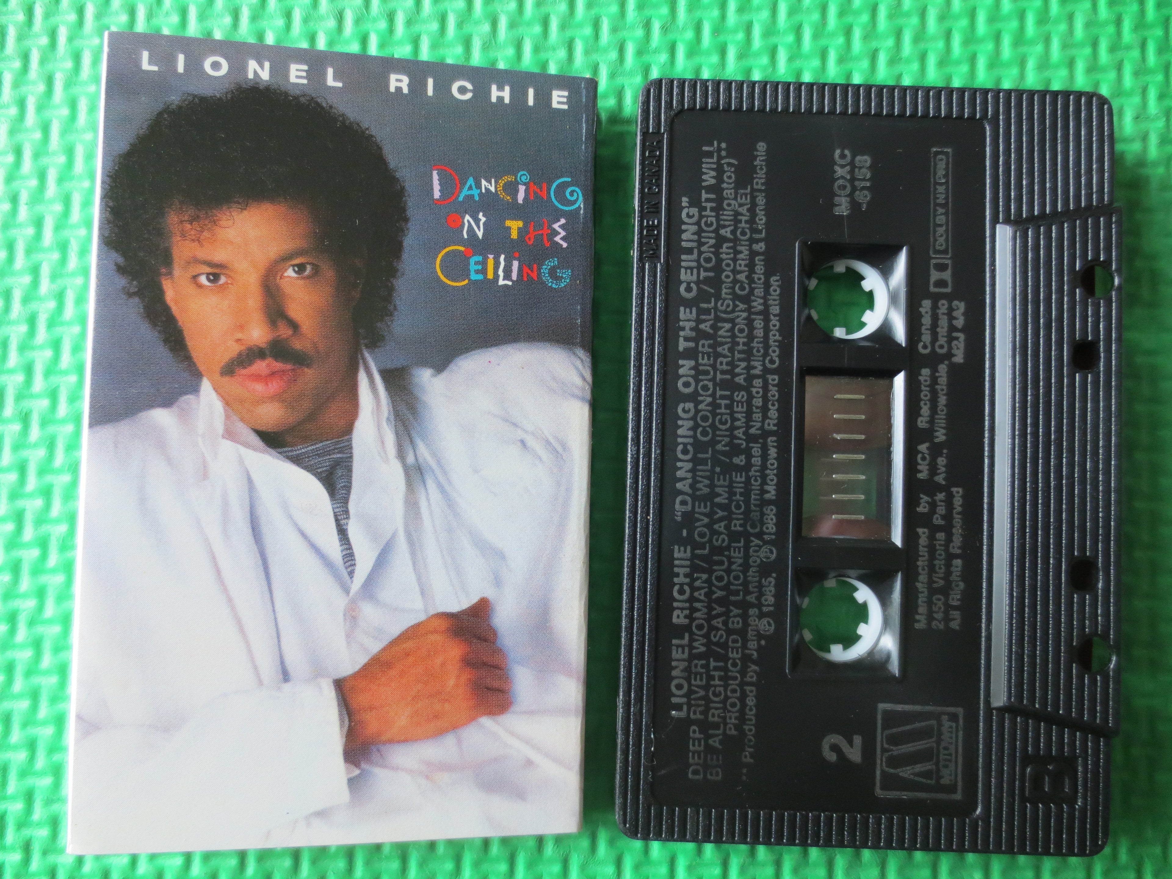 Lionel Richie – Dancing on the Ceiling (1986) Cassette