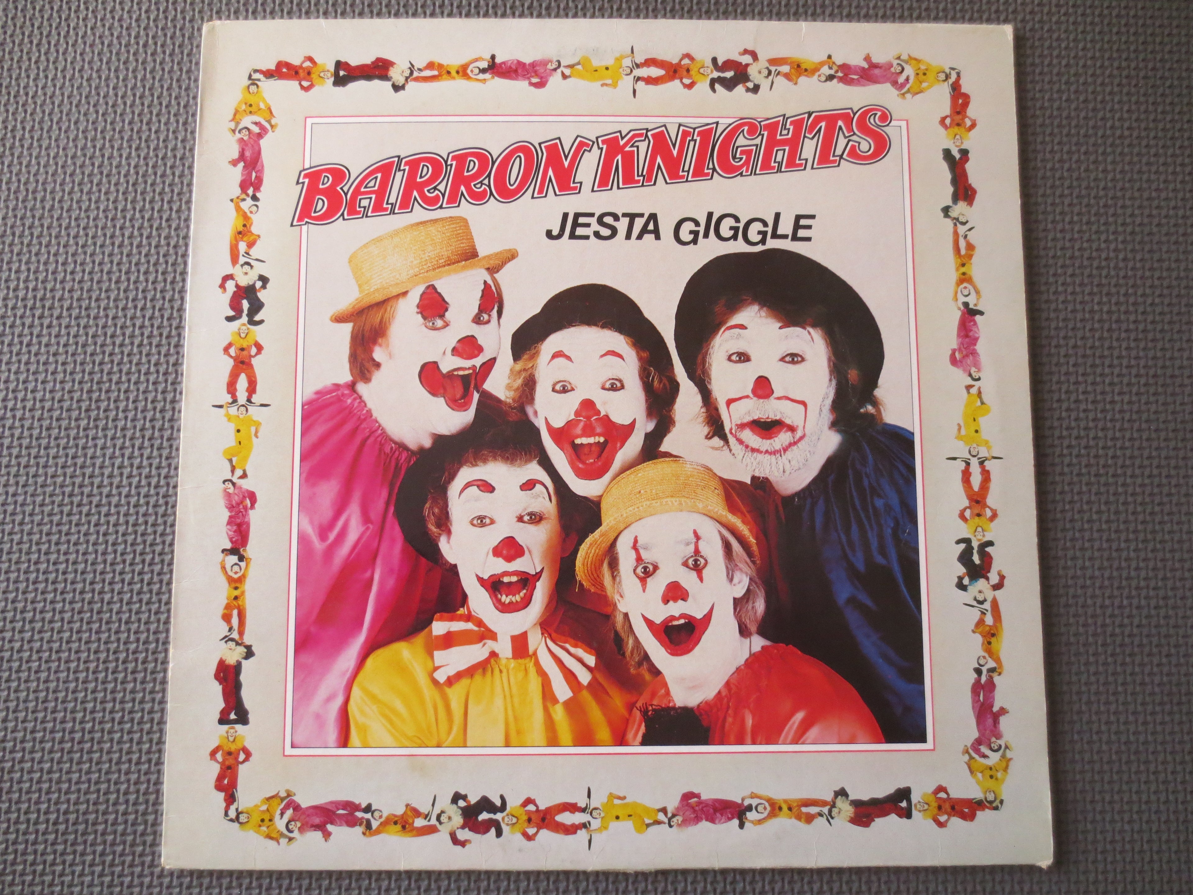 The Barron Knights – Jesta Giggle (1980) Vinyl LP