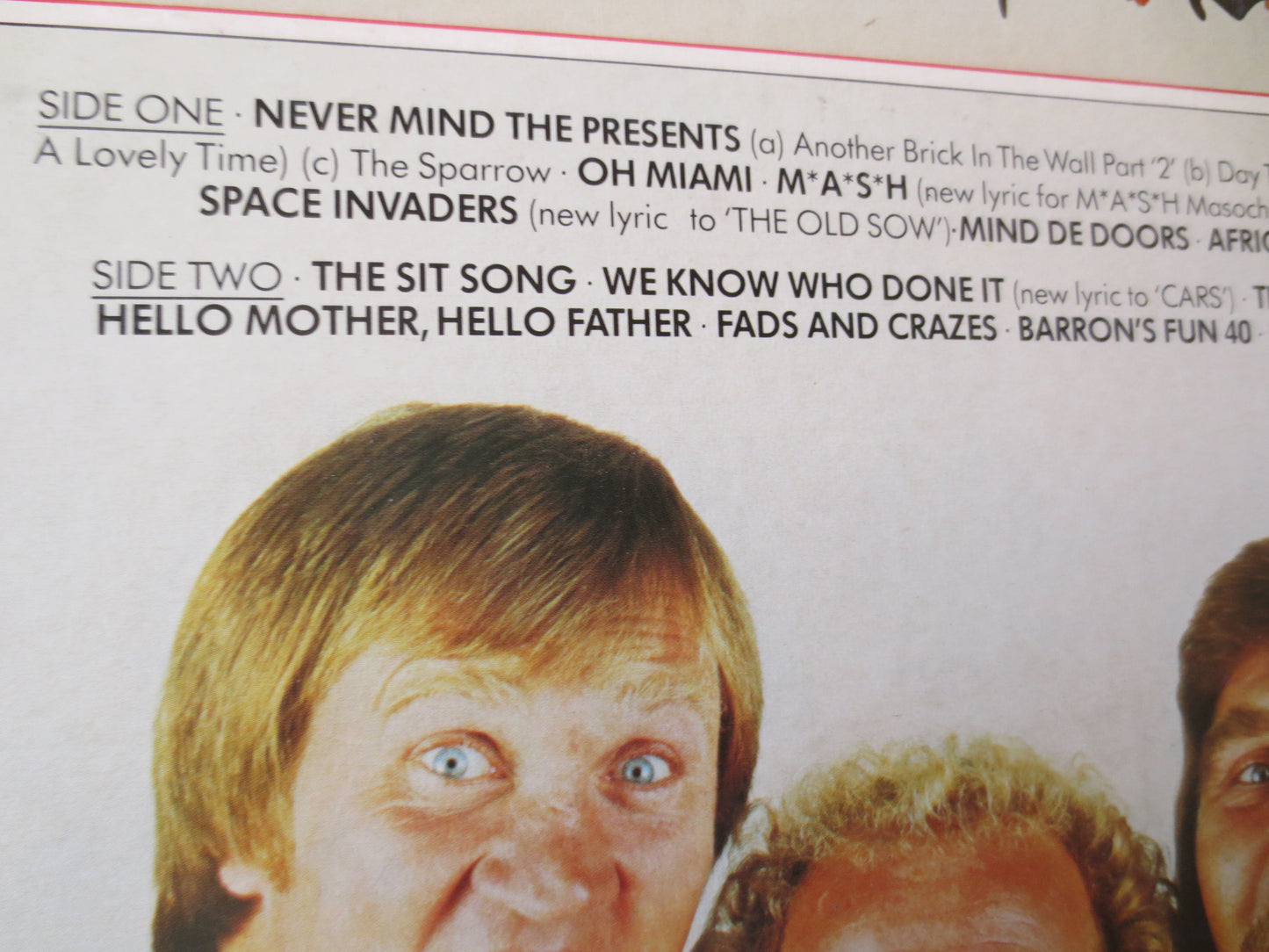 The BARRON KNIGHTS, Jesta GIGGLE, Novelty Albums, Rock Record, Novelty Record, Parady Records, Vinyl lp, lps, 1980 Records