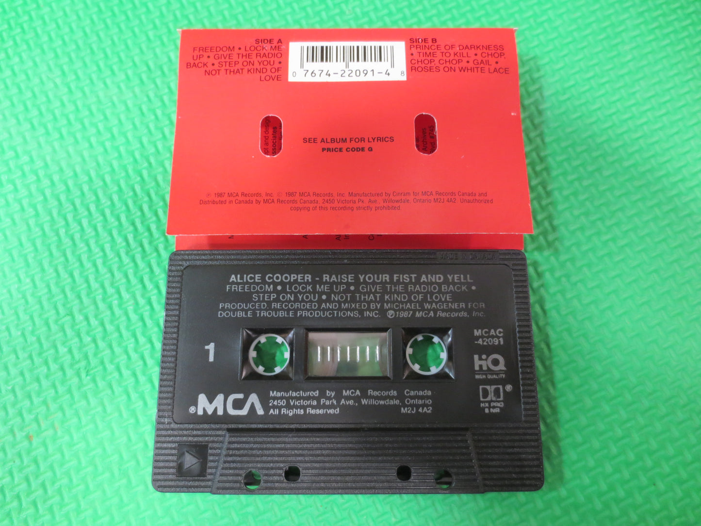 ALICE COOPER Tape, Raise Your FIST and Yell, Alice Cooper Album, Alice Cooper Music, Tape Cassette, Cassette, 1987 Cassette