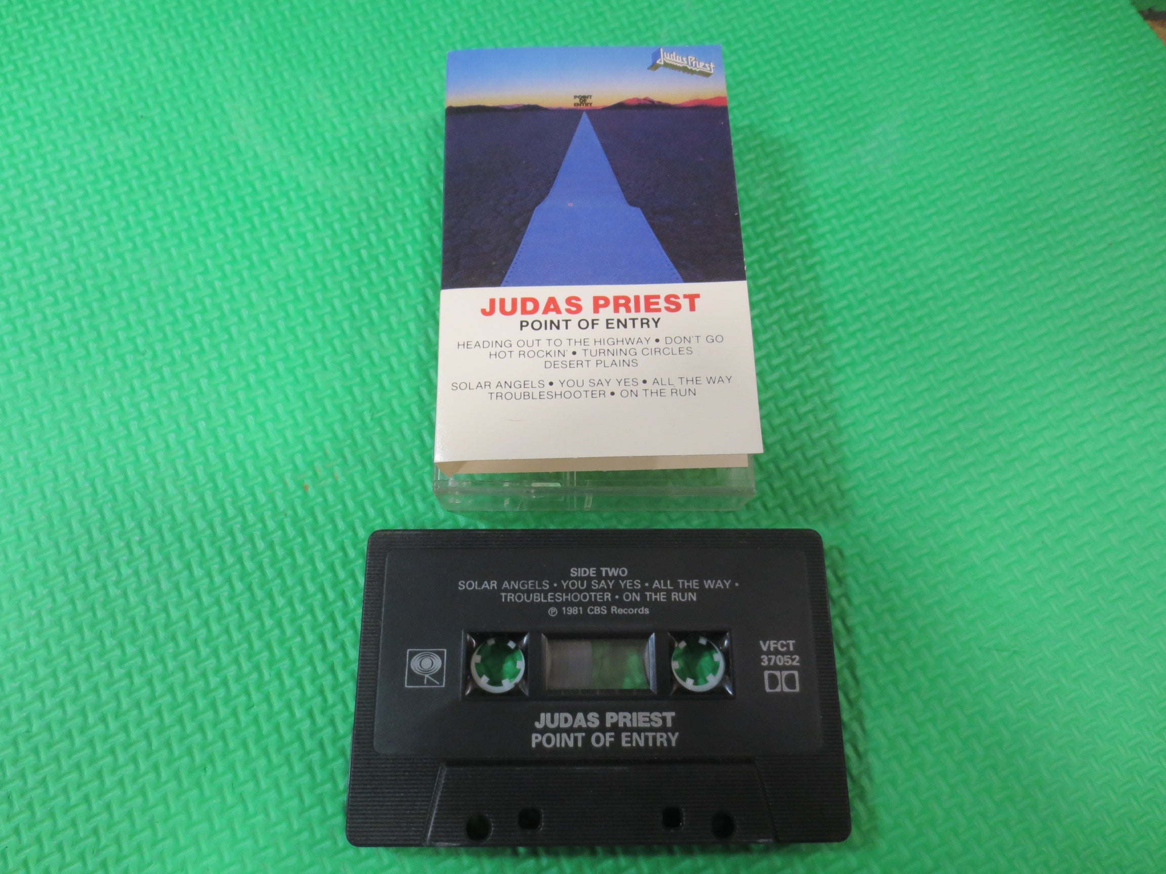 Judas Priest – Point of Entry (1981) Cassette