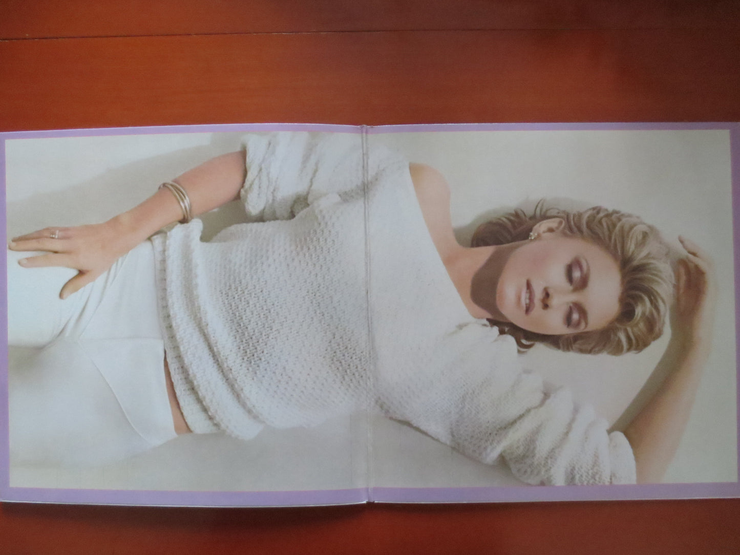OLIVIA NEWTON JOHN, Greatest Hits, Vol 2, Pop Record, Vintage Vinyl, Record Vinyl, Records, Vinyl Record, Lps, 1982 Records