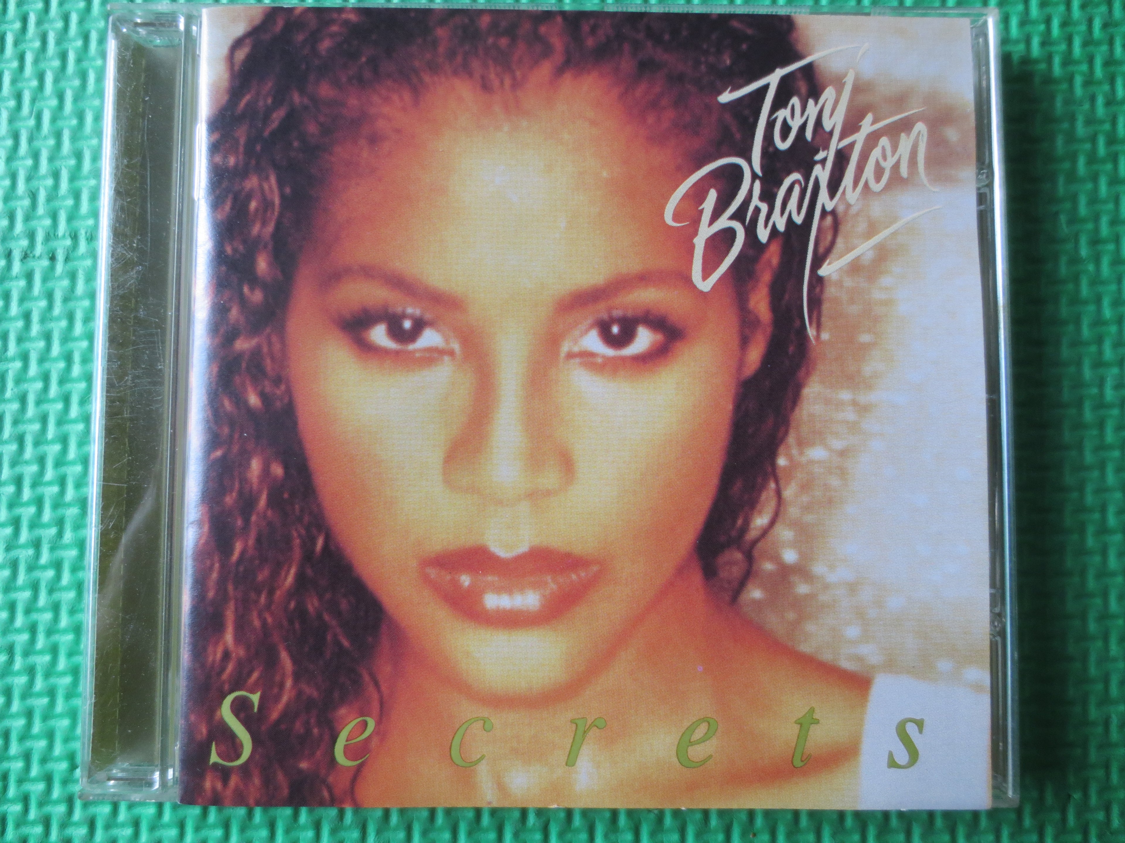 Toni Braxton – Secrets (1996) CD