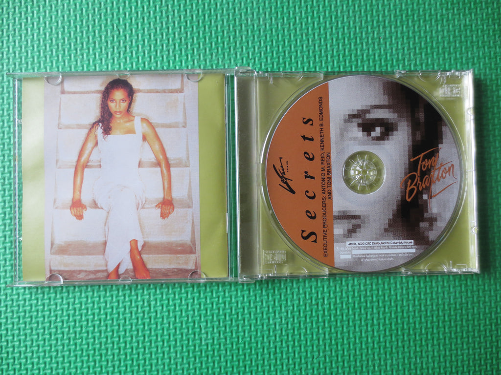 Toni Braxton – Secrets (1996) CD