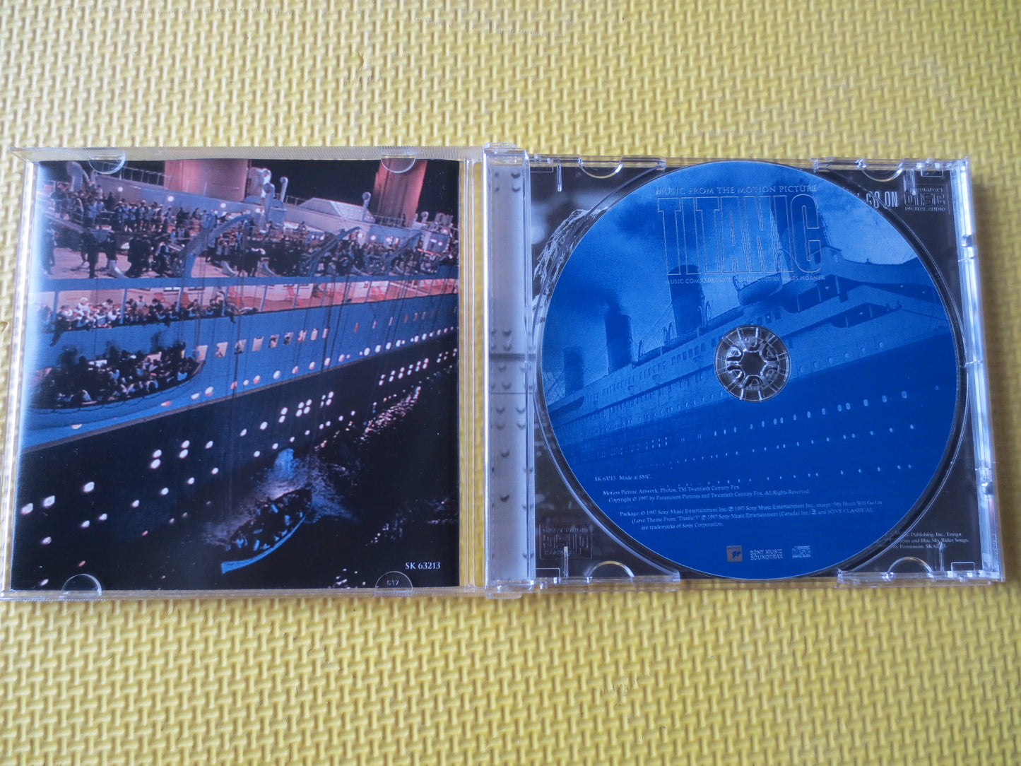 Vintage Cds, TITANIC, Movie SOUNDTRACK, TITANIC Cd, Music Cd, Pop Music Cd, Pop Cd, Soundtrack Album, Romantic Music Cd, 1997 Compact Disc