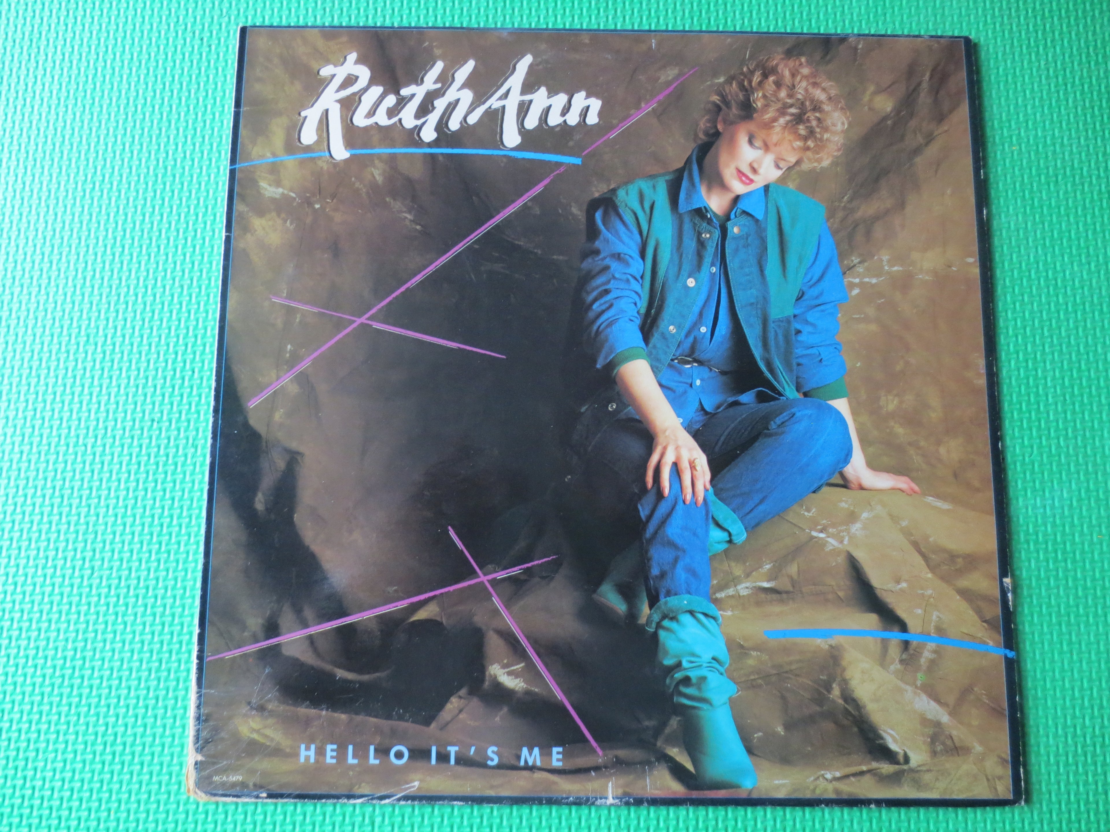 Ruth Ann – Hello It's Me (1984) Vinyl LP