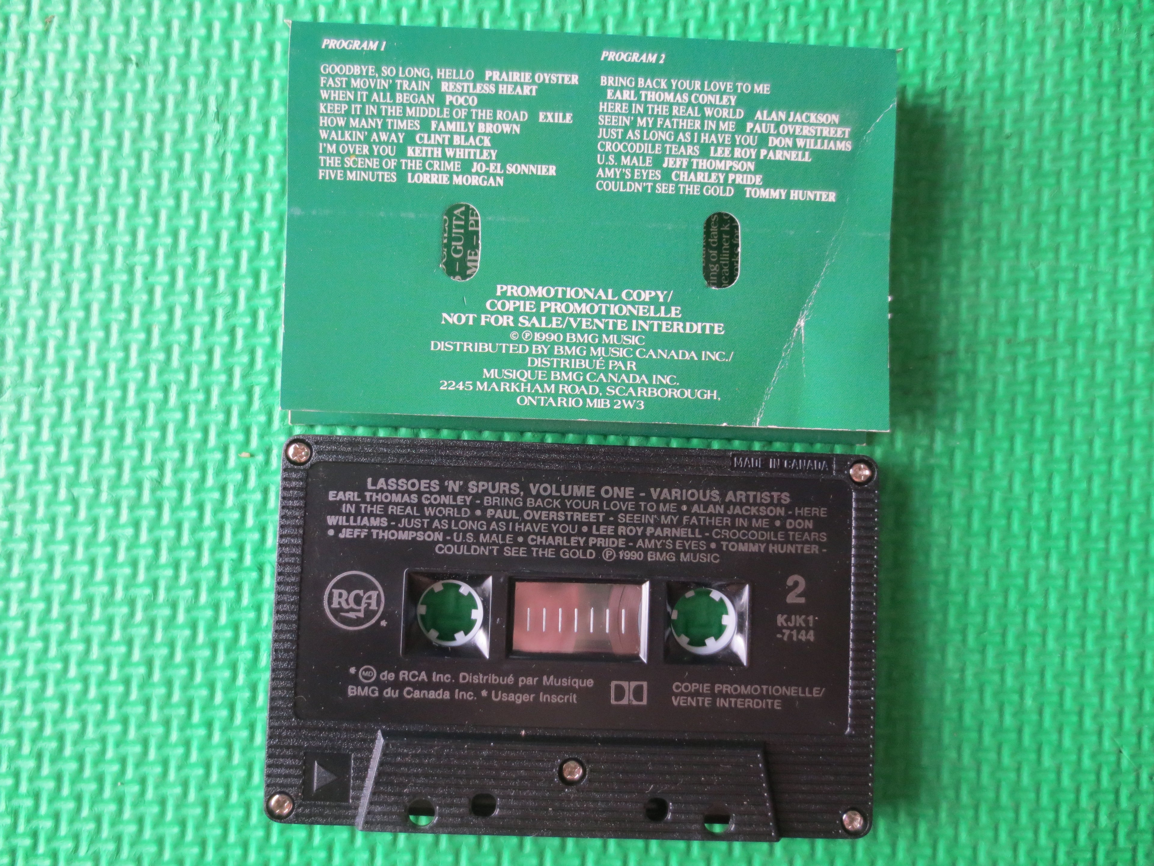 Lassoes 'N Spurs – Country Music (1990) Cassette