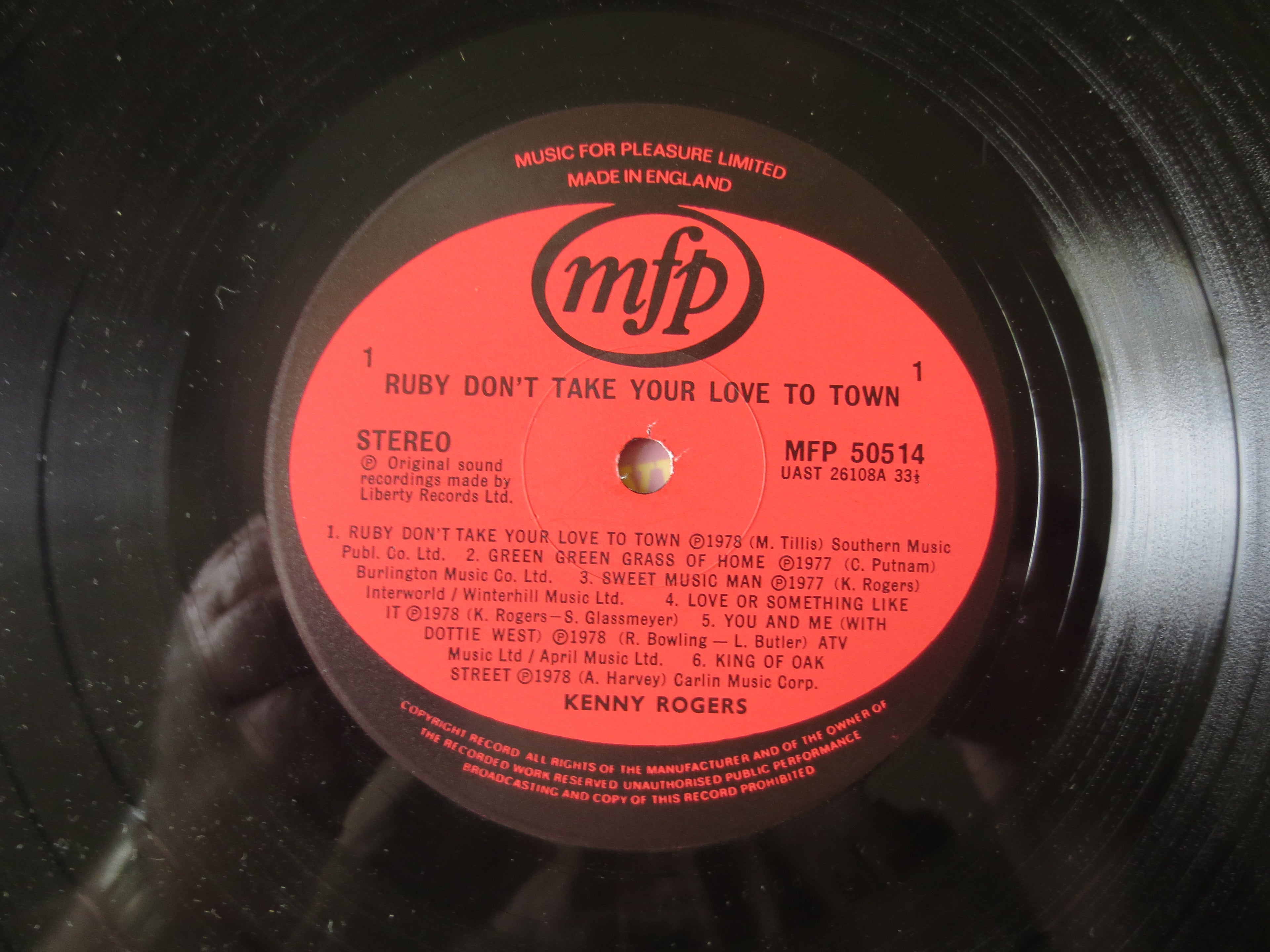 Kenny Rogers – Ruby Don't Take Your Love to Town (1980) Vinyl LP