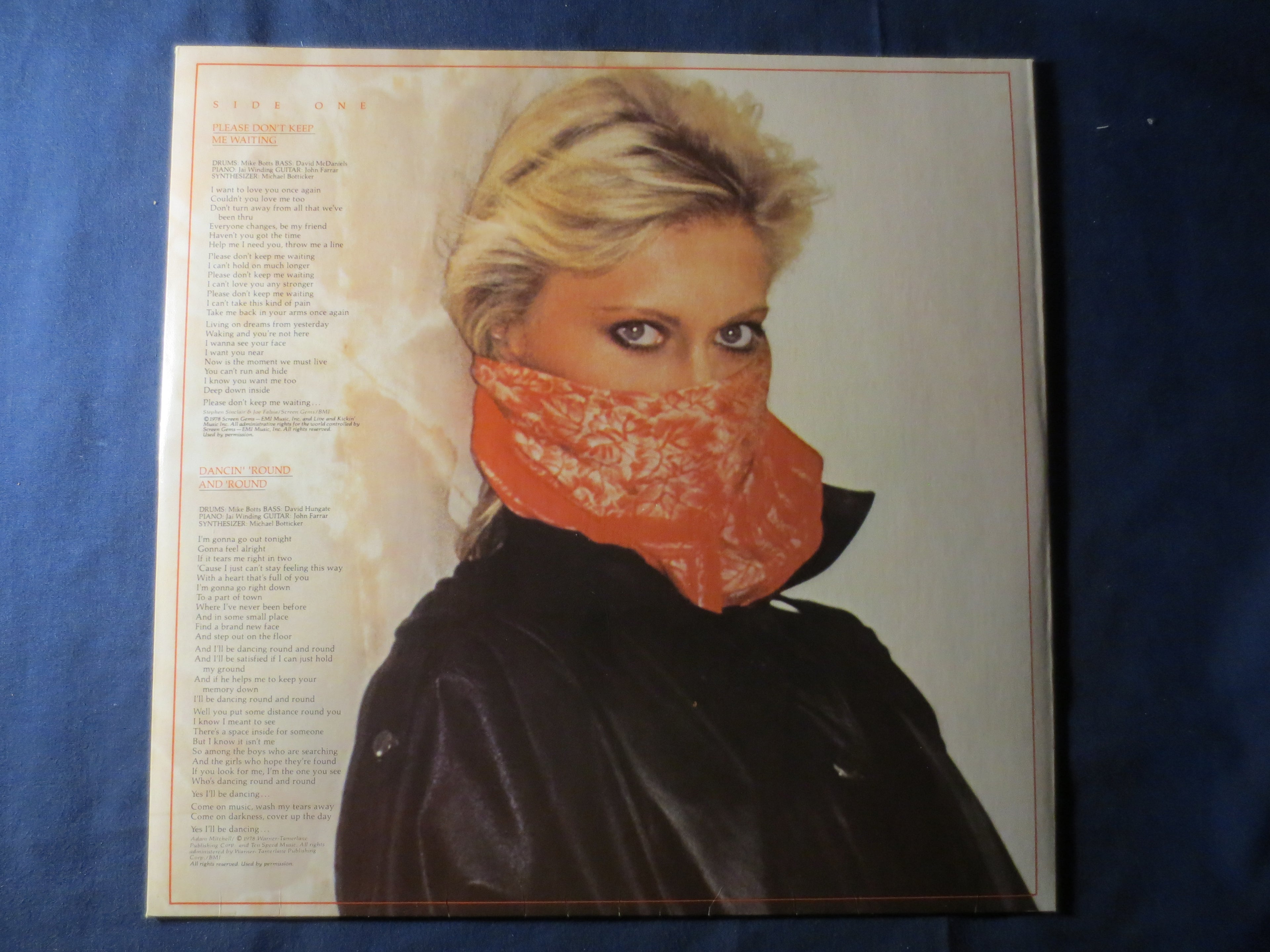 Olivia Newton-John – Totally Hot (1978) Vinyl LP