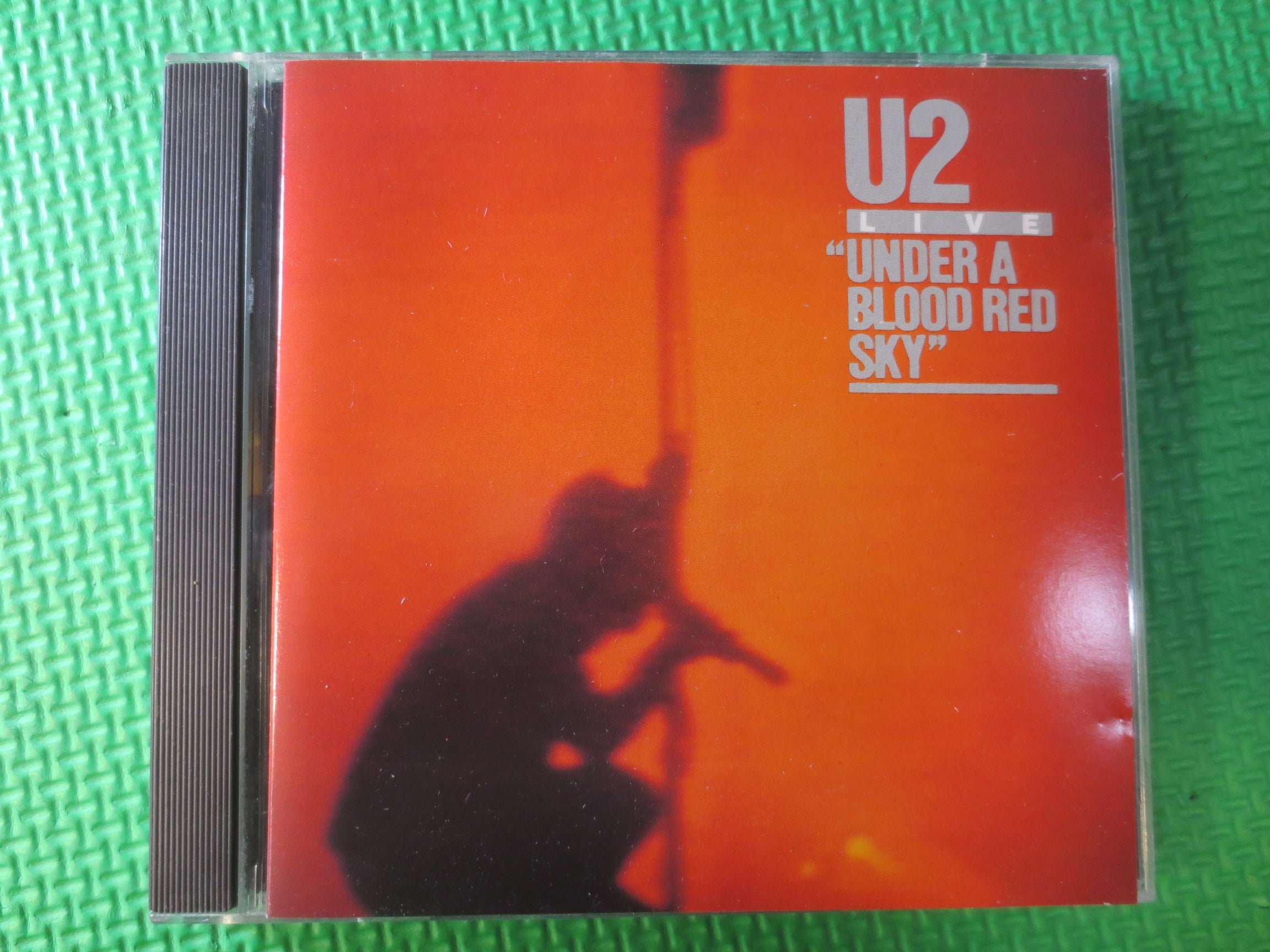 U2 – Under a Blood Red Sky (1983) CD