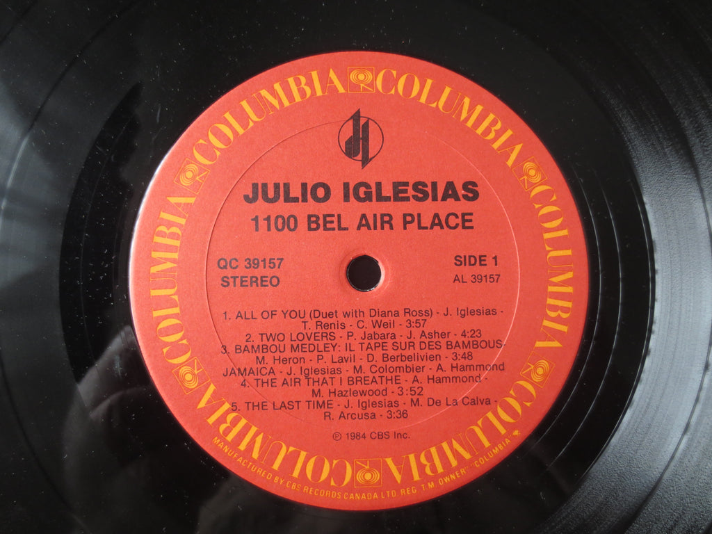 Julio Iglesias – 1100 Bel Air Place (1984) Vinyl LP