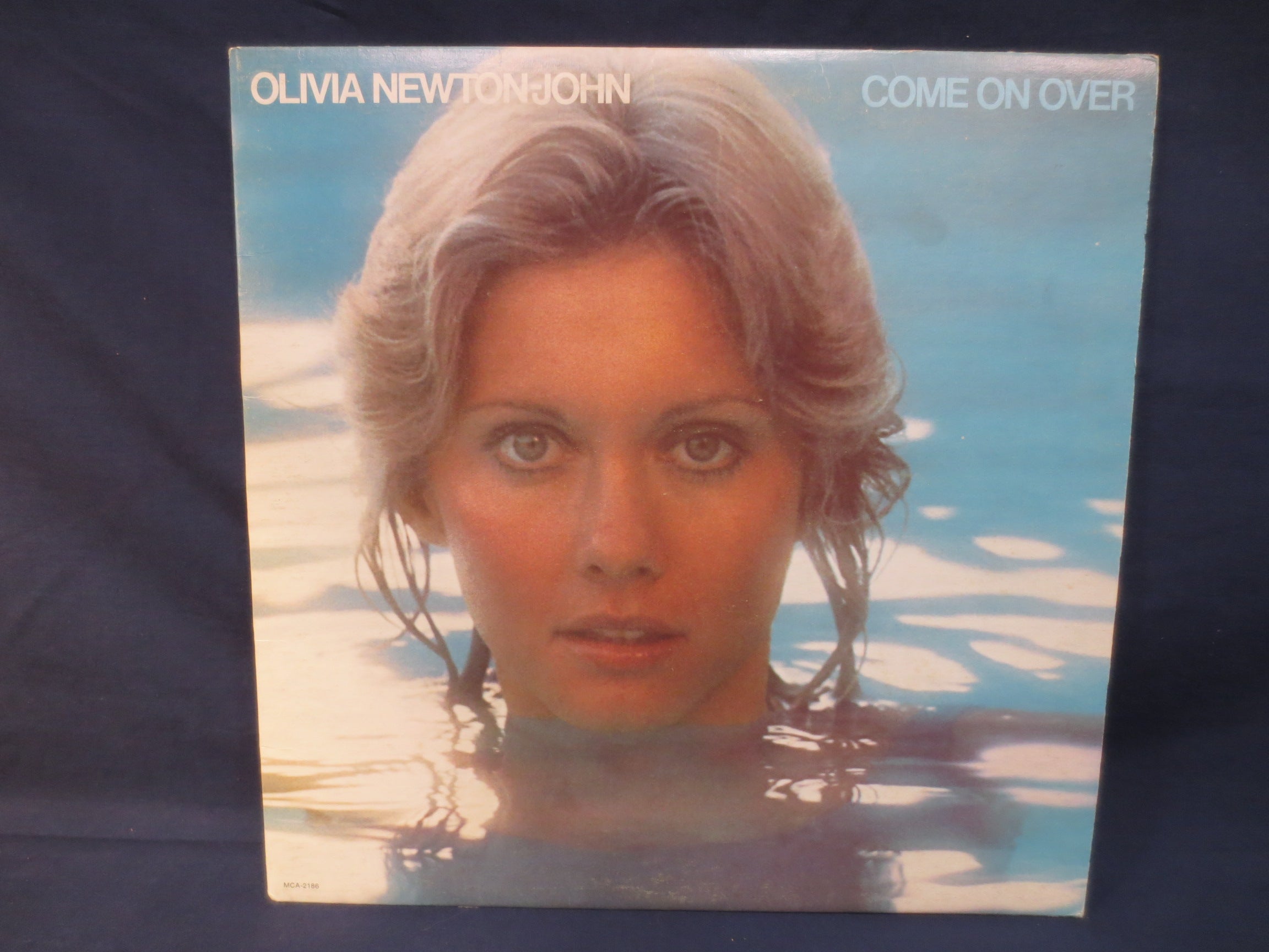 Olivia Newton-John – Come On Over (1976) Vinyl LP