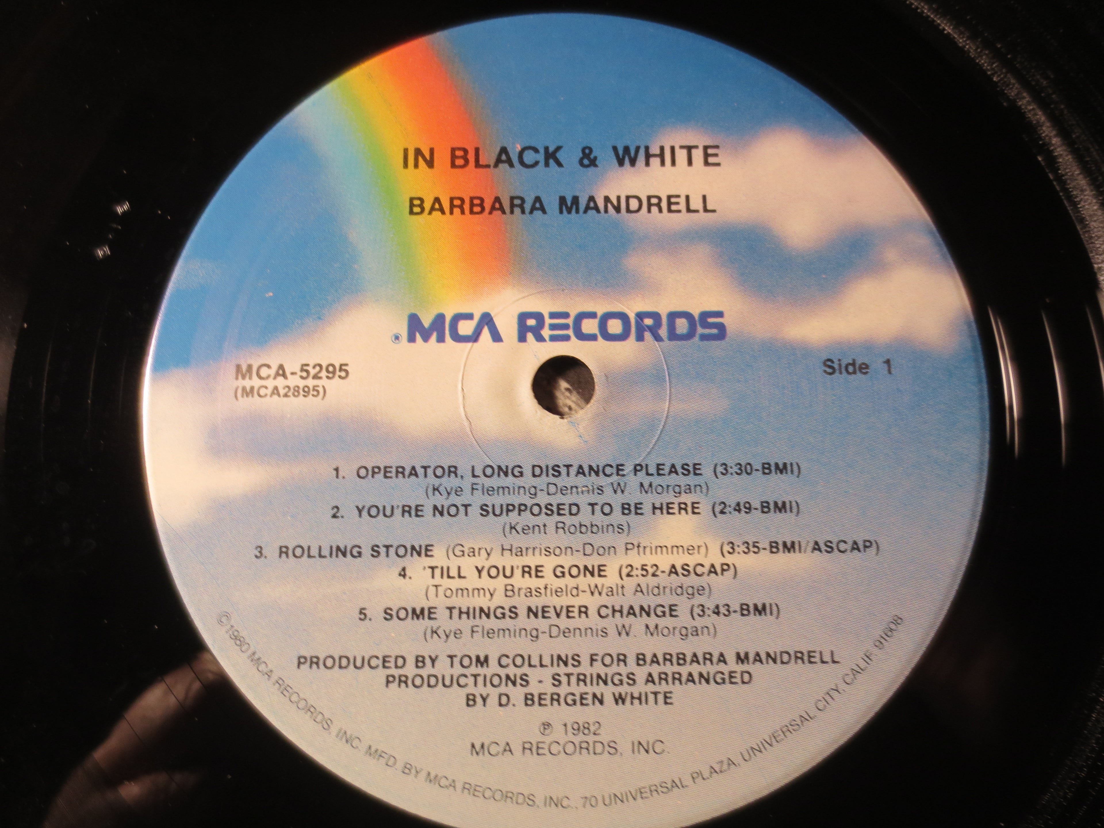 Barbara Mandrell – In Black and White (1982) [Vinyl LP]