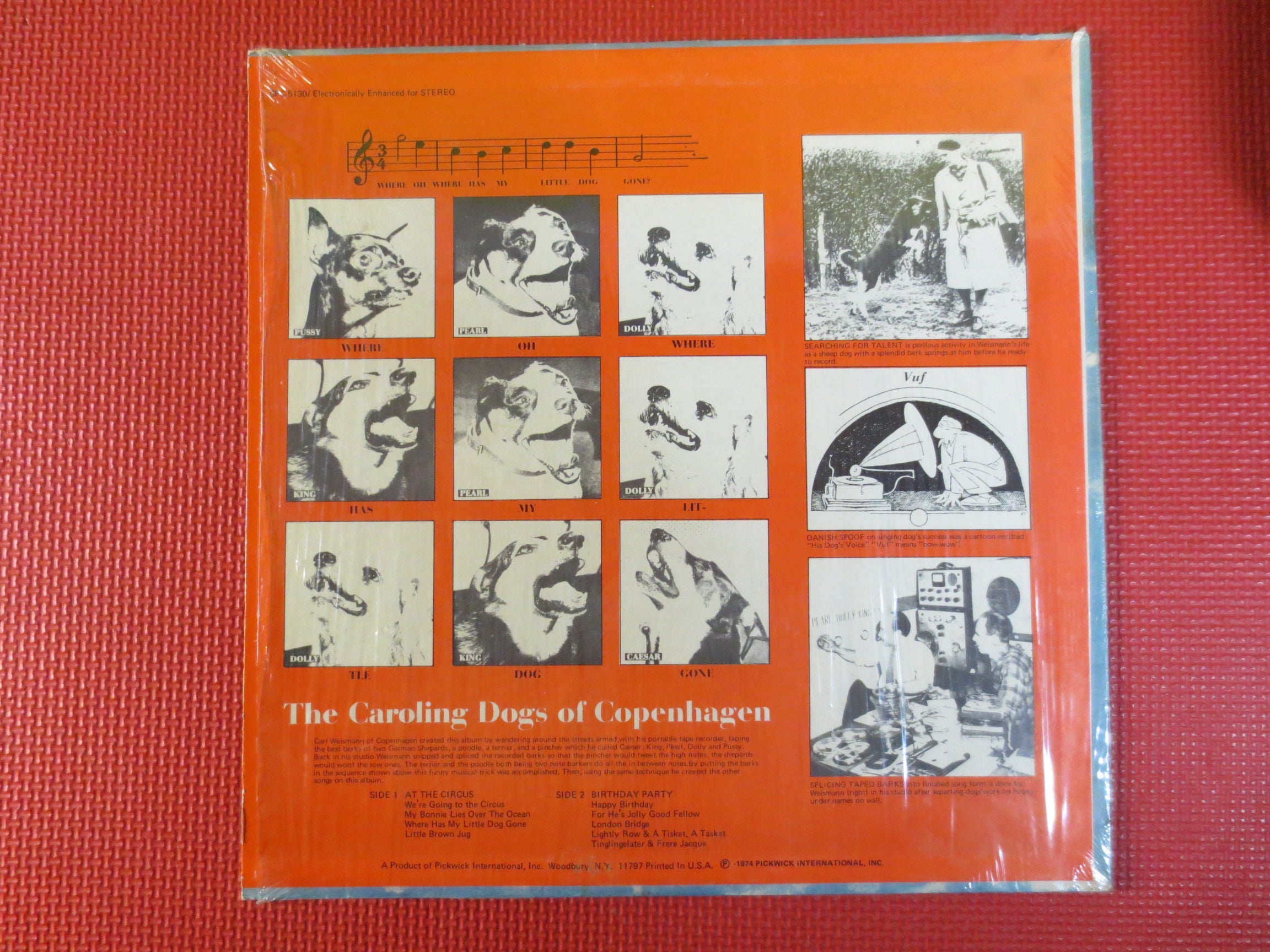 The Singing Dogs (1974) Vinyl LP