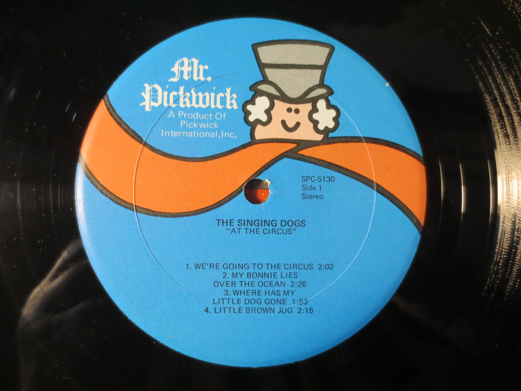 The Singing Dogs (1974) Vinyl LP